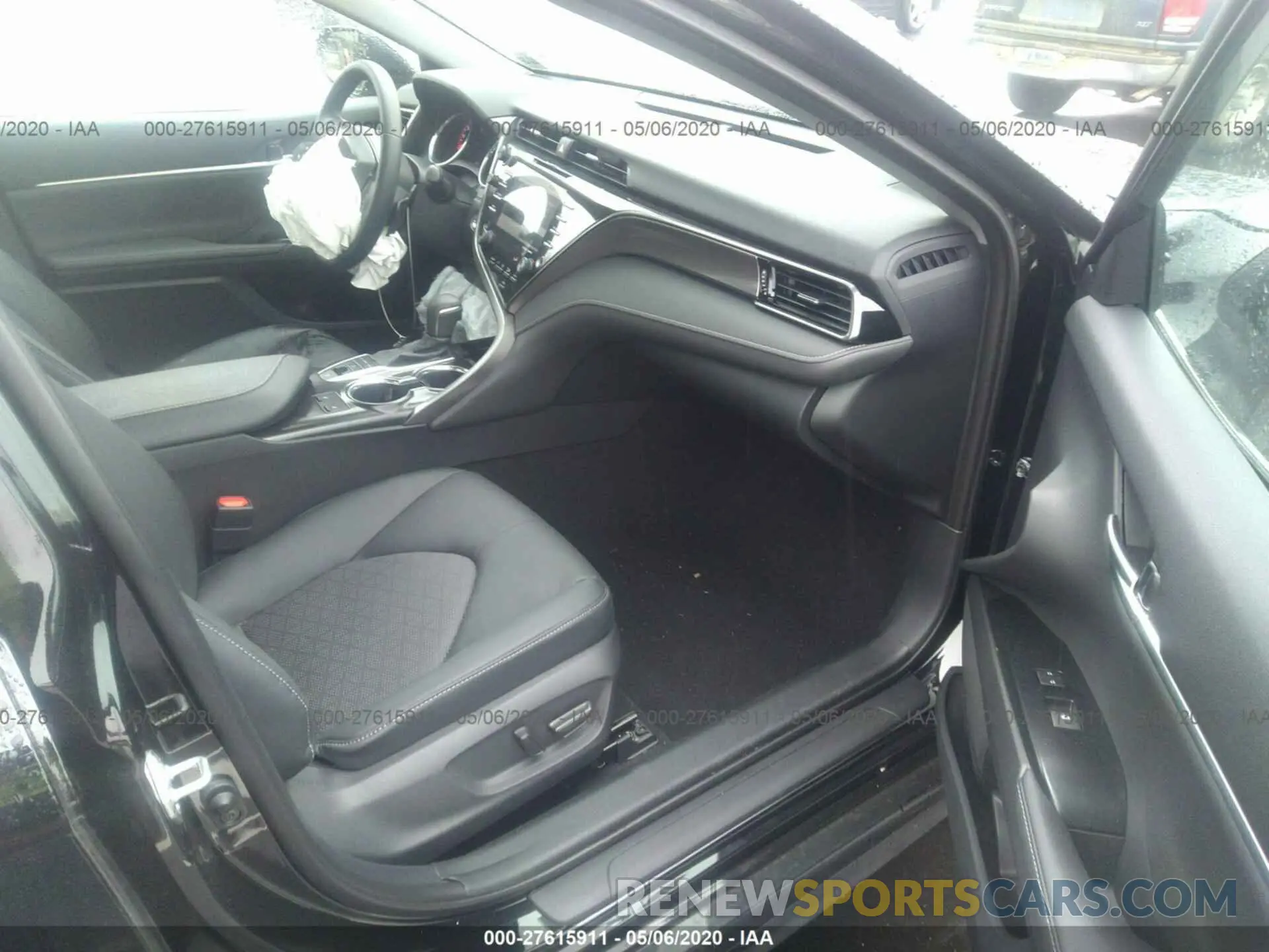 5 fotografías del automóvil dañado 4T1B61HKXKU293741 TOYOTA CAMRY 2019