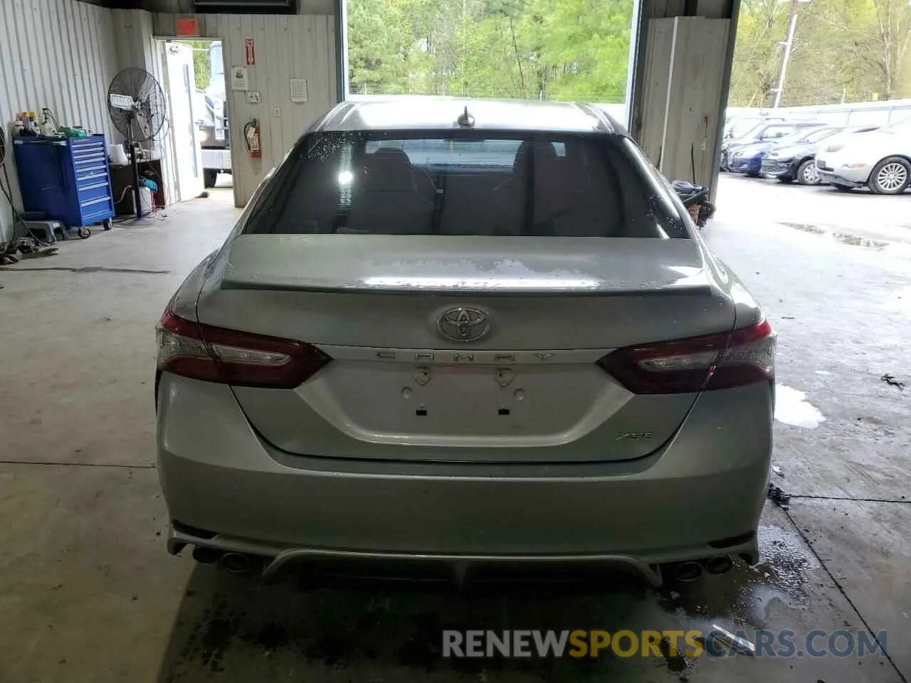 6 fotografías del automóvil dañado 4T1B61HKXKU705494 TOYOTA CAMRY 2019