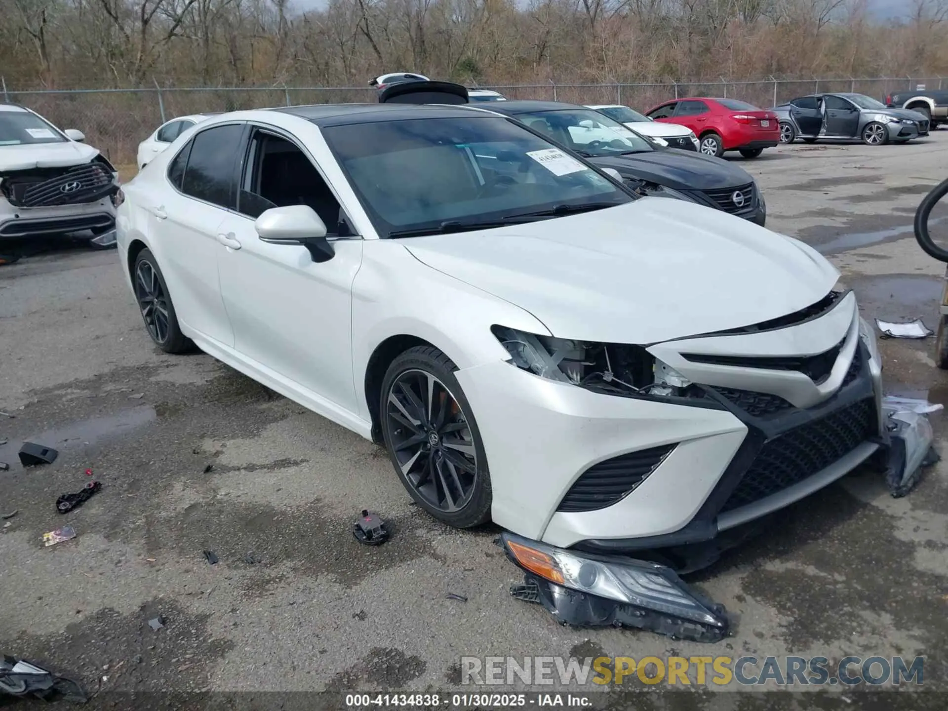 1 fotografías del automóvil dañado 4T1B61HKXKU756610 TOYOTA CAMRY 2019