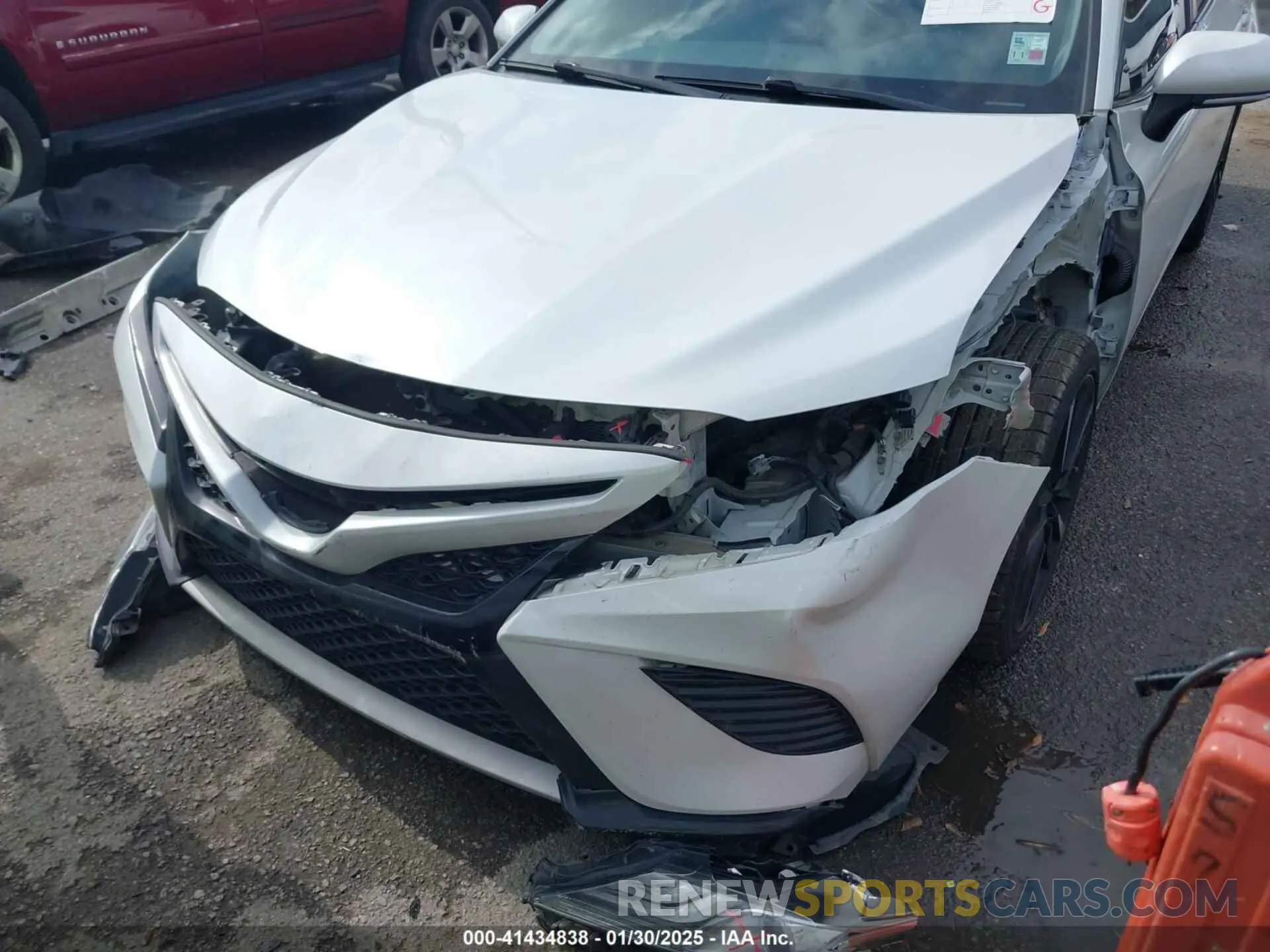 6 fotografías del automóvil dañado 4T1B61HKXKU756610 TOYOTA CAMRY 2019