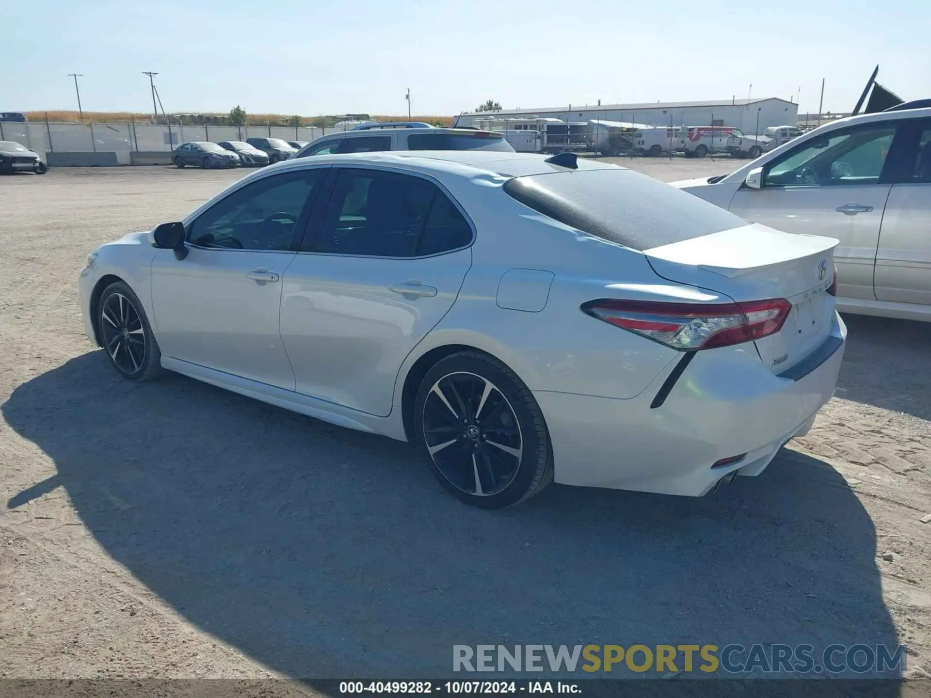 3 fotografías del automóvil dañado 4T1BZ1HK0KU032299 TOYOTA CAMRY 2019
