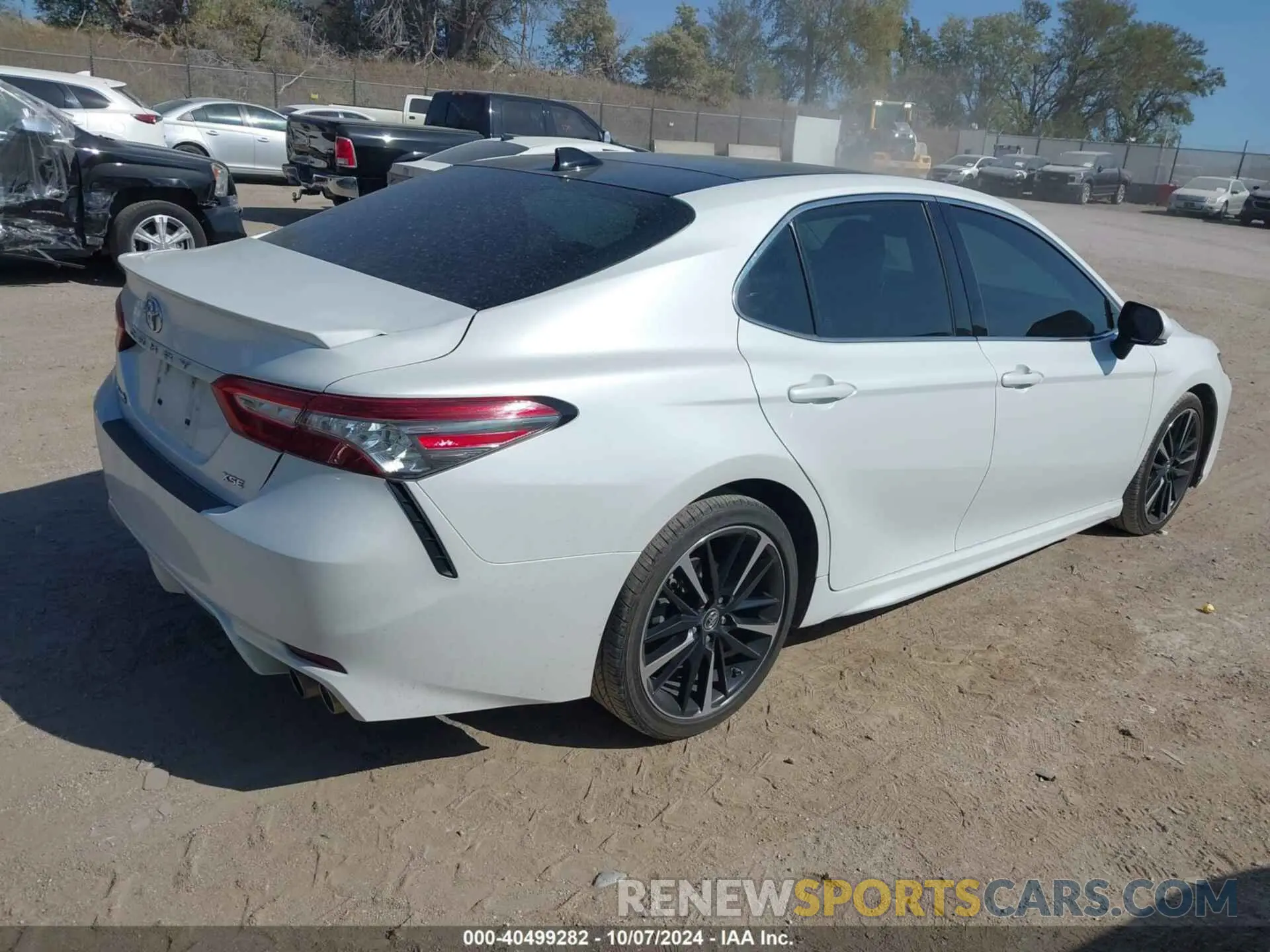 4 fotografías del automóvil dañado 4T1BZ1HK0KU032299 TOYOTA CAMRY 2019