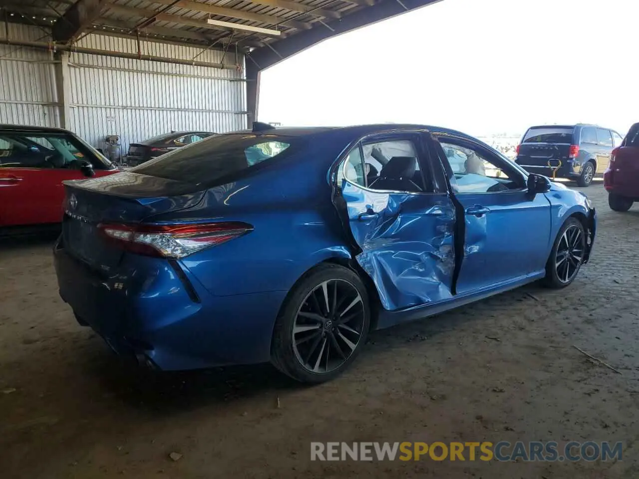 3 fotografías del automóvil dañado 4T1BZ1HK2KU025158 TOYOTA CAMRY 2019
