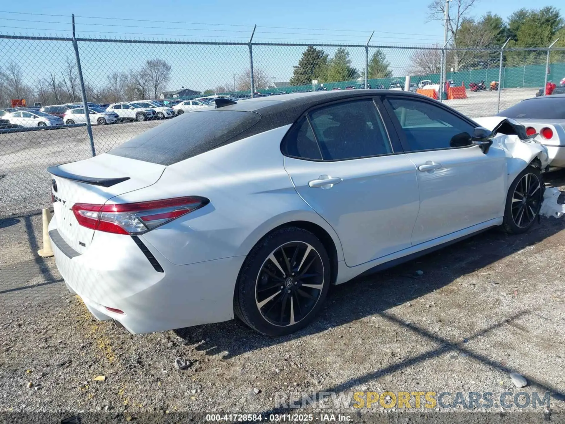 4 fotografías del automóvil dañado 4T1BZ1HK3KU027579 TOYOTA CAMRY 2019