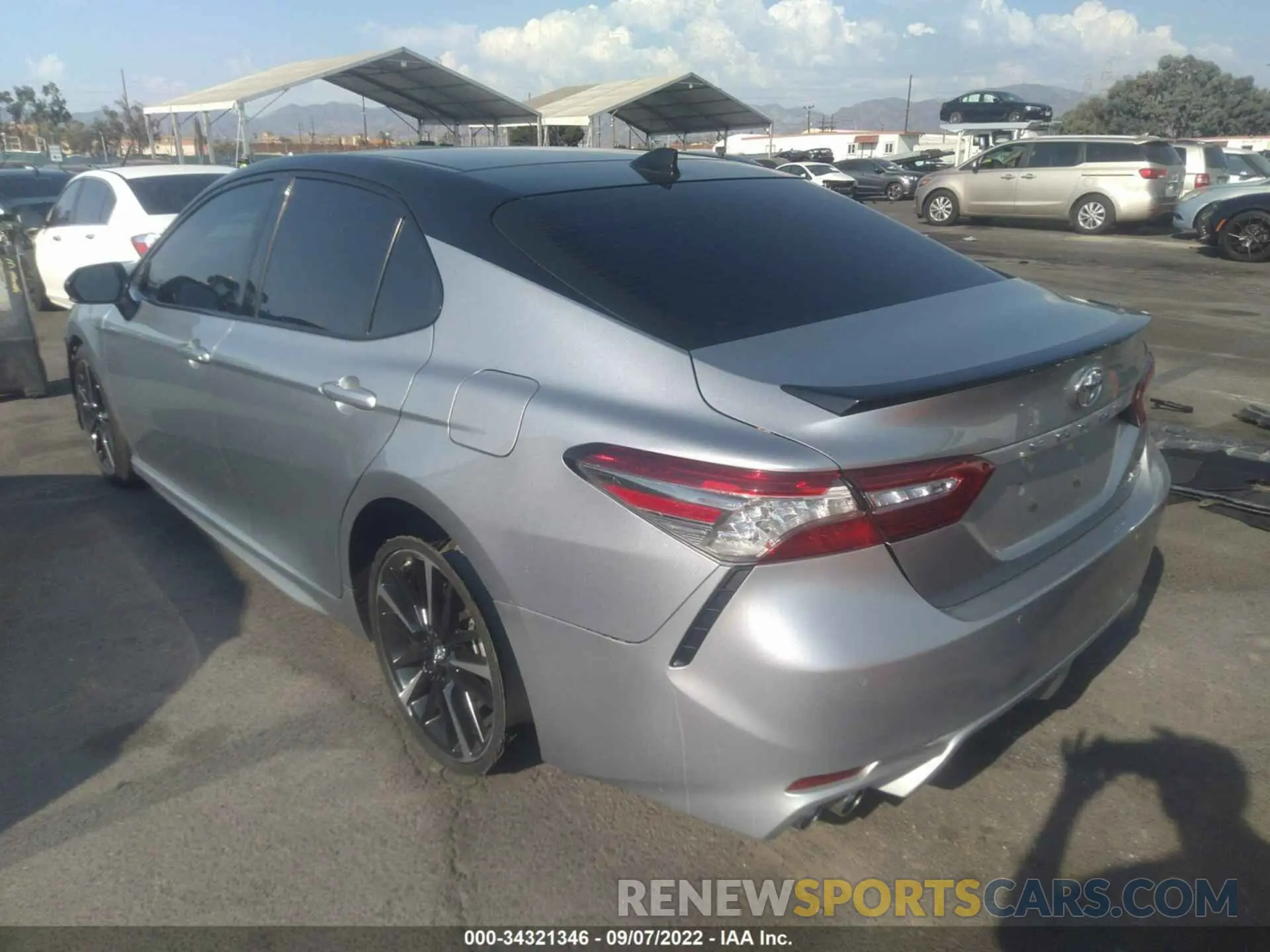 3 fotografías del automóvil dañado 4T1BZ1HK3KU027677 TOYOTA CAMRY 2019