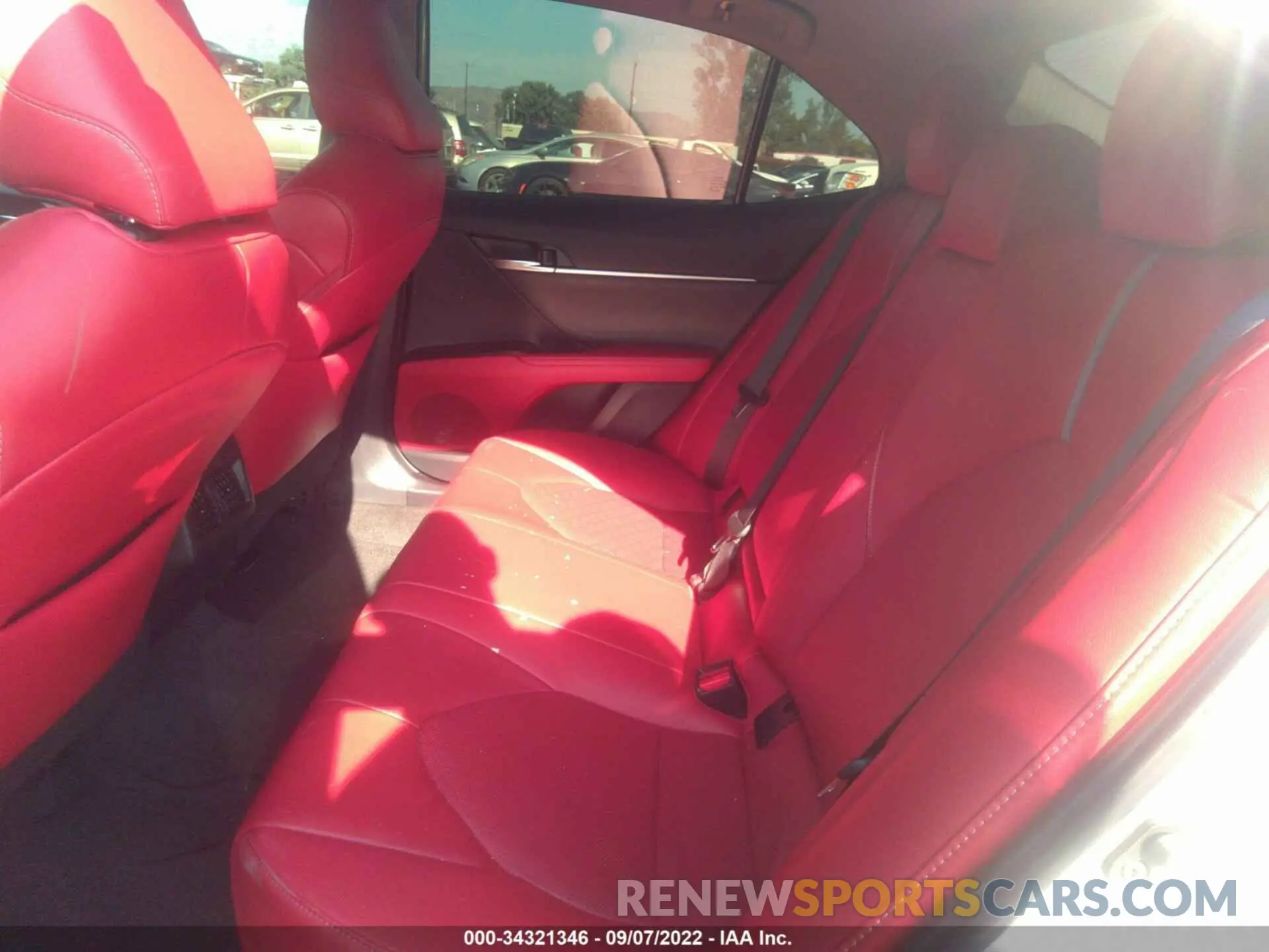 8 fotografías del automóvil dañado 4T1BZ1HK3KU027677 TOYOTA CAMRY 2019