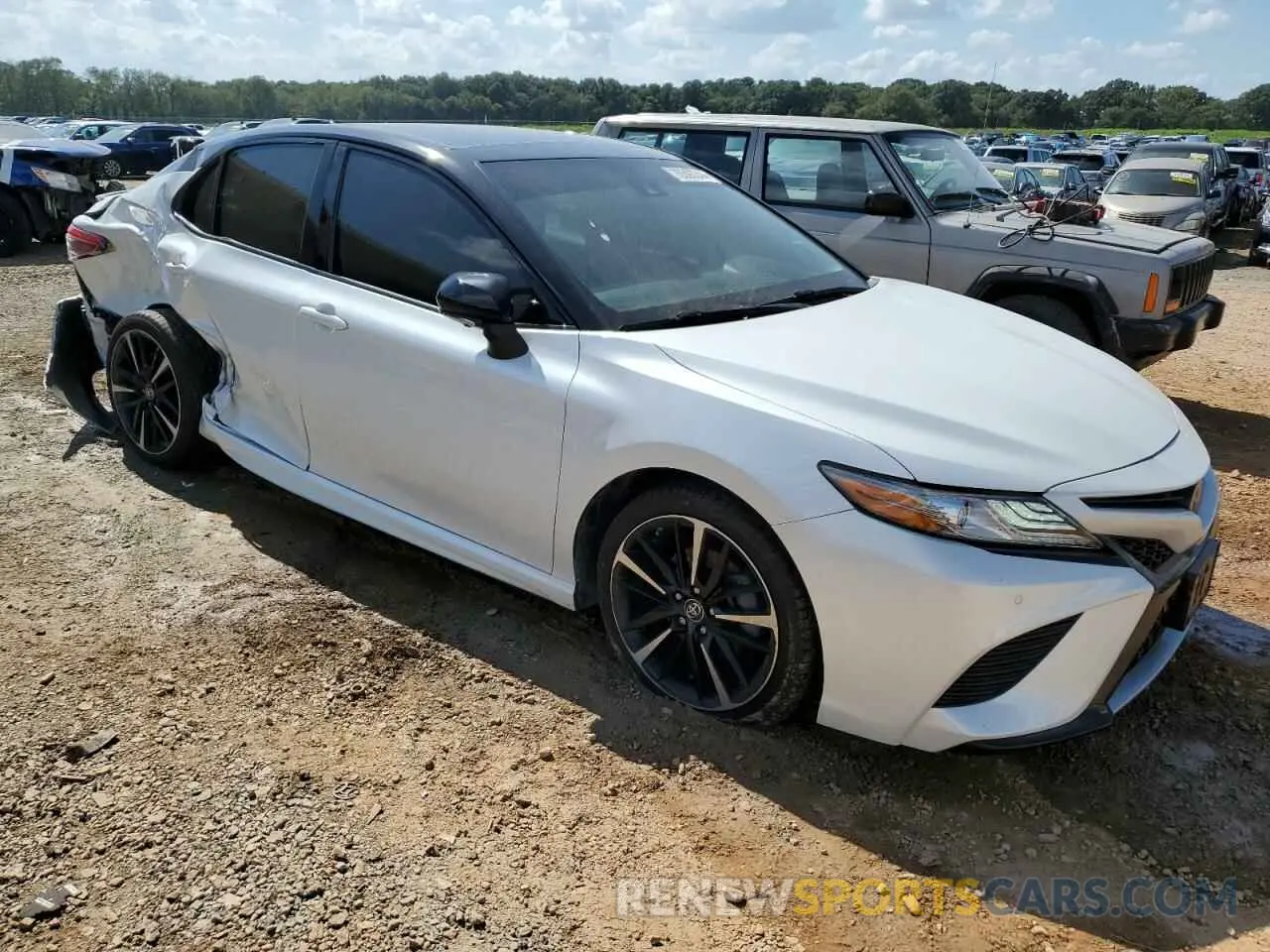 4 fotografías del automóvil dañado 4T1BZ1HK3KU033009 TOYOTA CAMRY 2019
