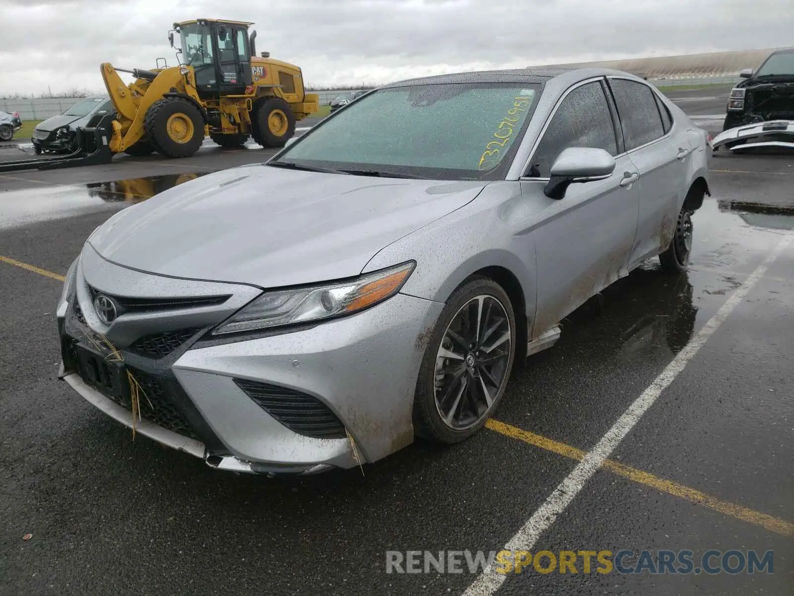 2 fotografías del automóvil dañado 4T1BZ1HK3KU509243 TOYOTA CAMRY 2019