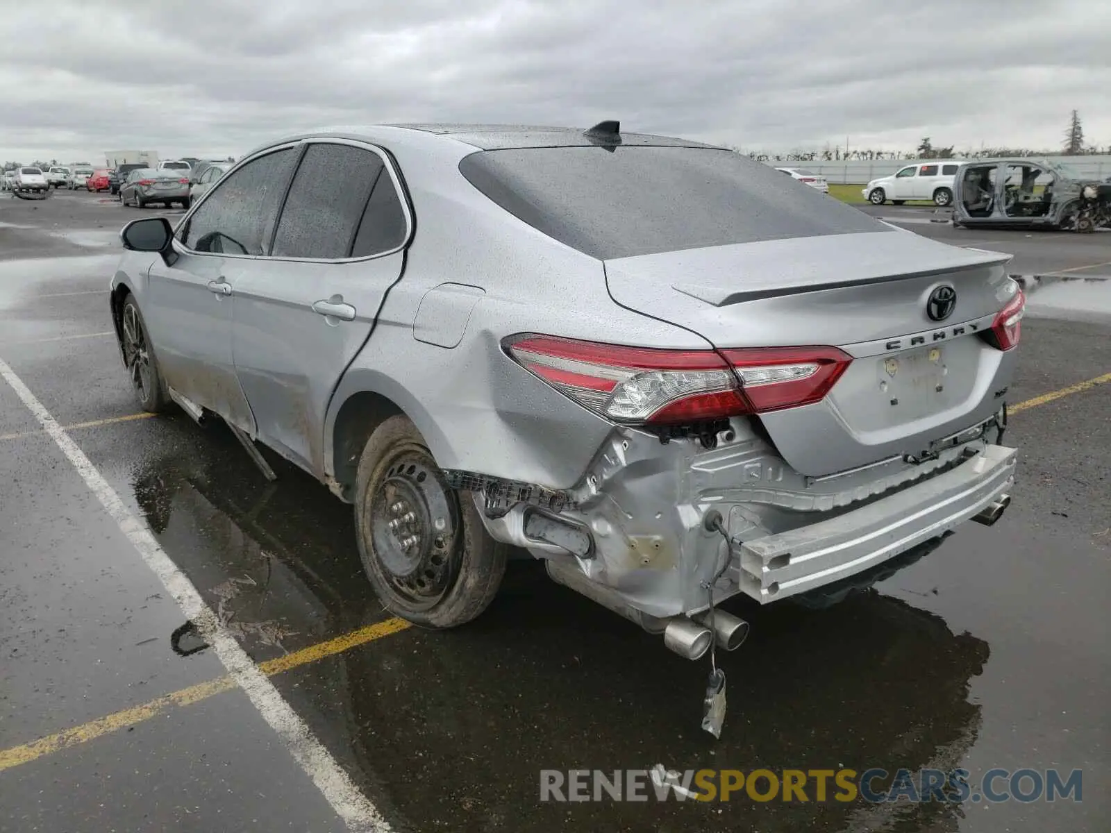 3 fotografías del automóvil dañado 4T1BZ1HK3KU509243 TOYOTA CAMRY 2019
