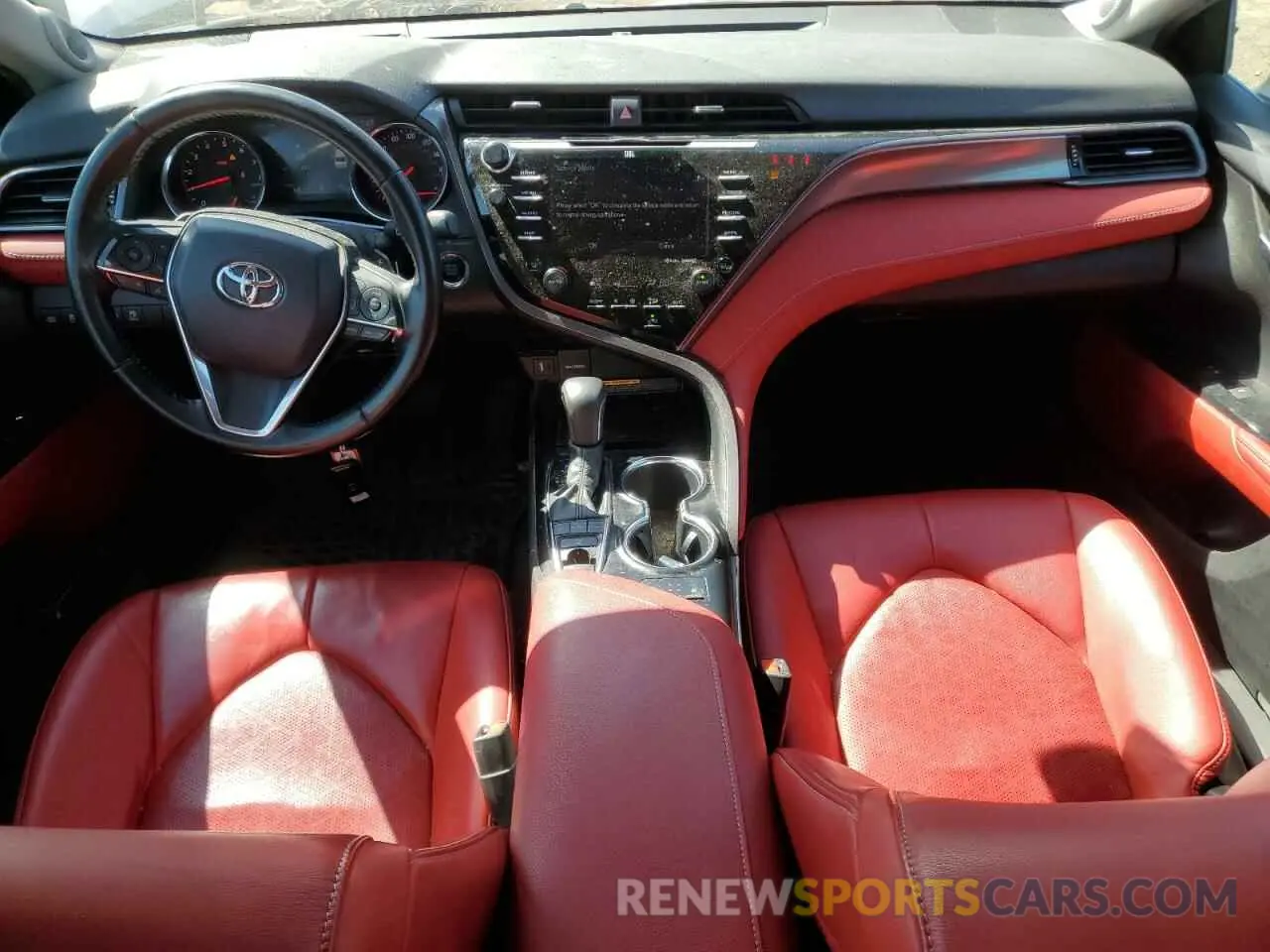 8 fotografías del automóvil dañado 4T1BZ1HK4KU024304 TOYOTA CAMRY 2019