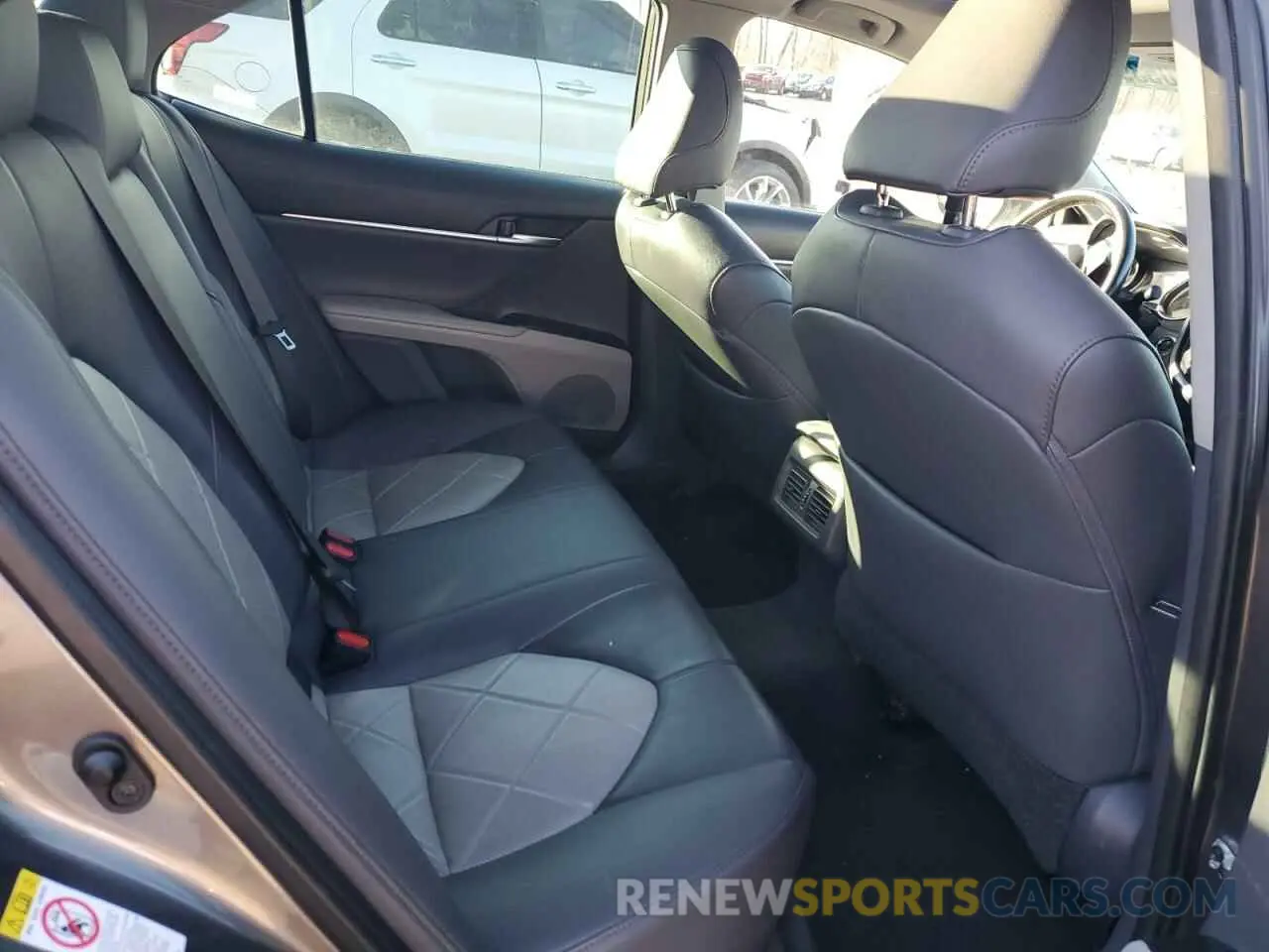 10 fotografías del automóvil dañado 4T1BZ1HK5KU025252 TOYOTA CAMRY 2019