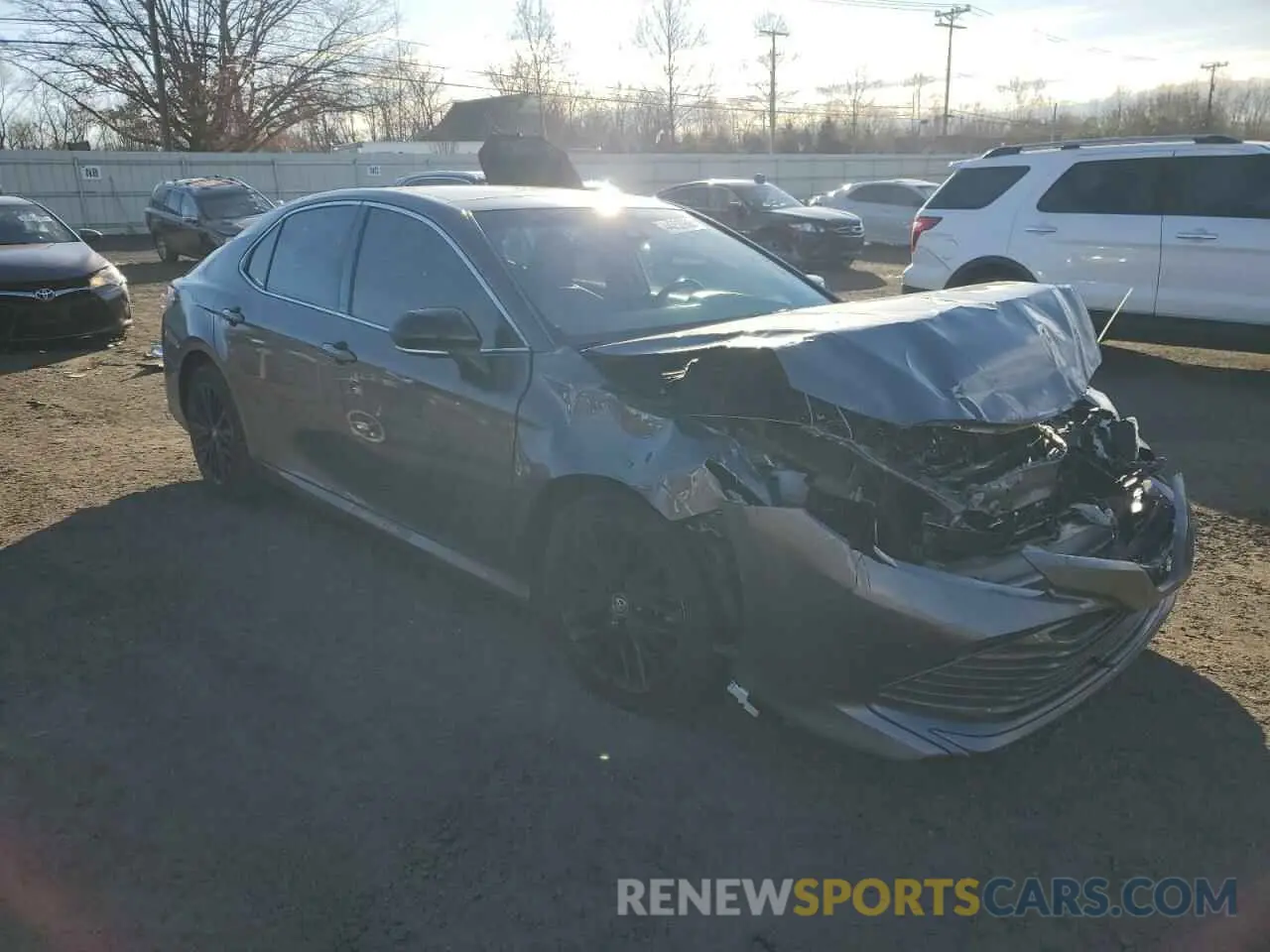4 fotografías del automóvil dañado 4T1BZ1HK5KU025252 TOYOTA CAMRY 2019