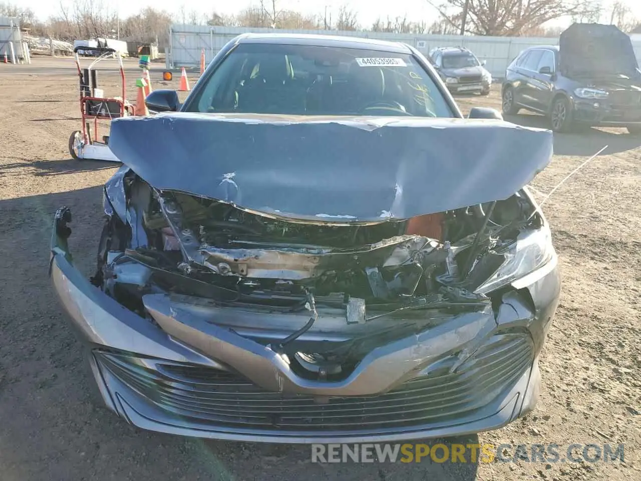 5 fotografías del automóvil dañado 4T1BZ1HK5KU025252 TOYOTA CAMRY 2019