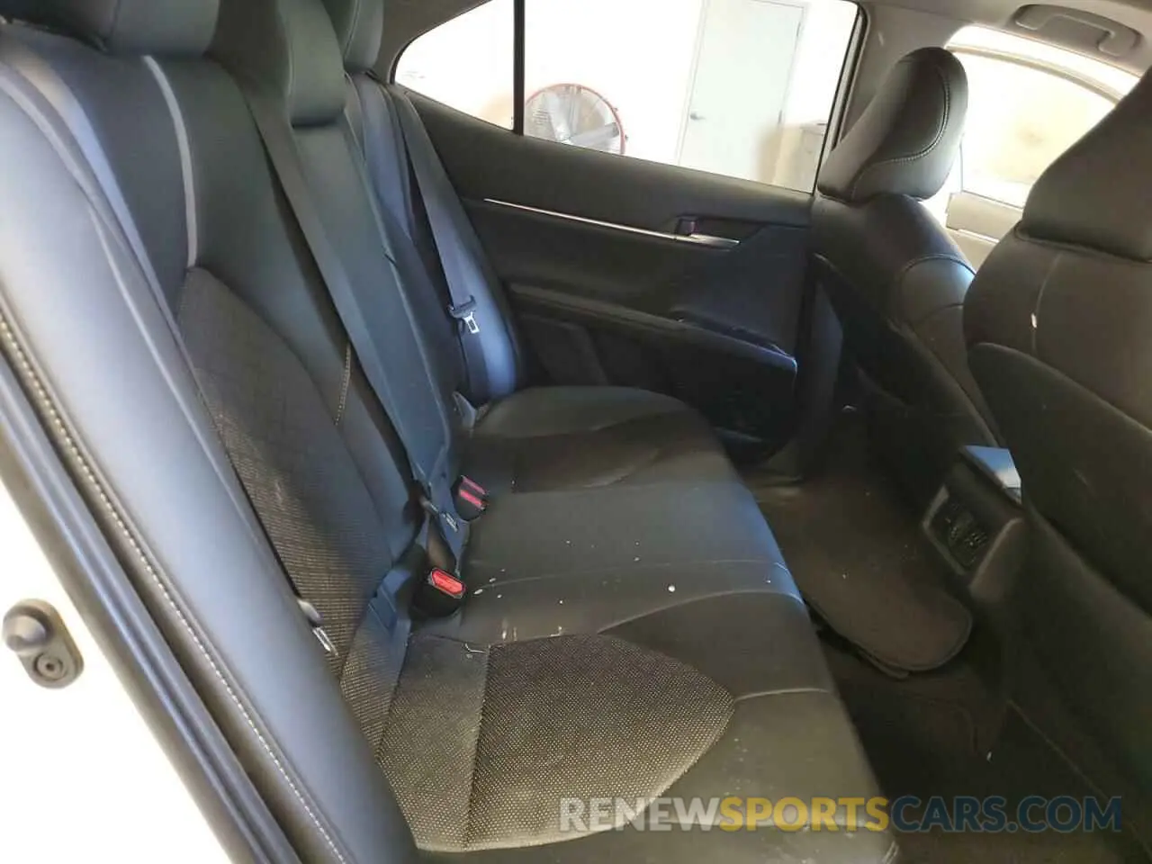 11 fotografías del automóvil dañado 4T1BZ1HK5KU028135 TOYOTA CAMRY 2019