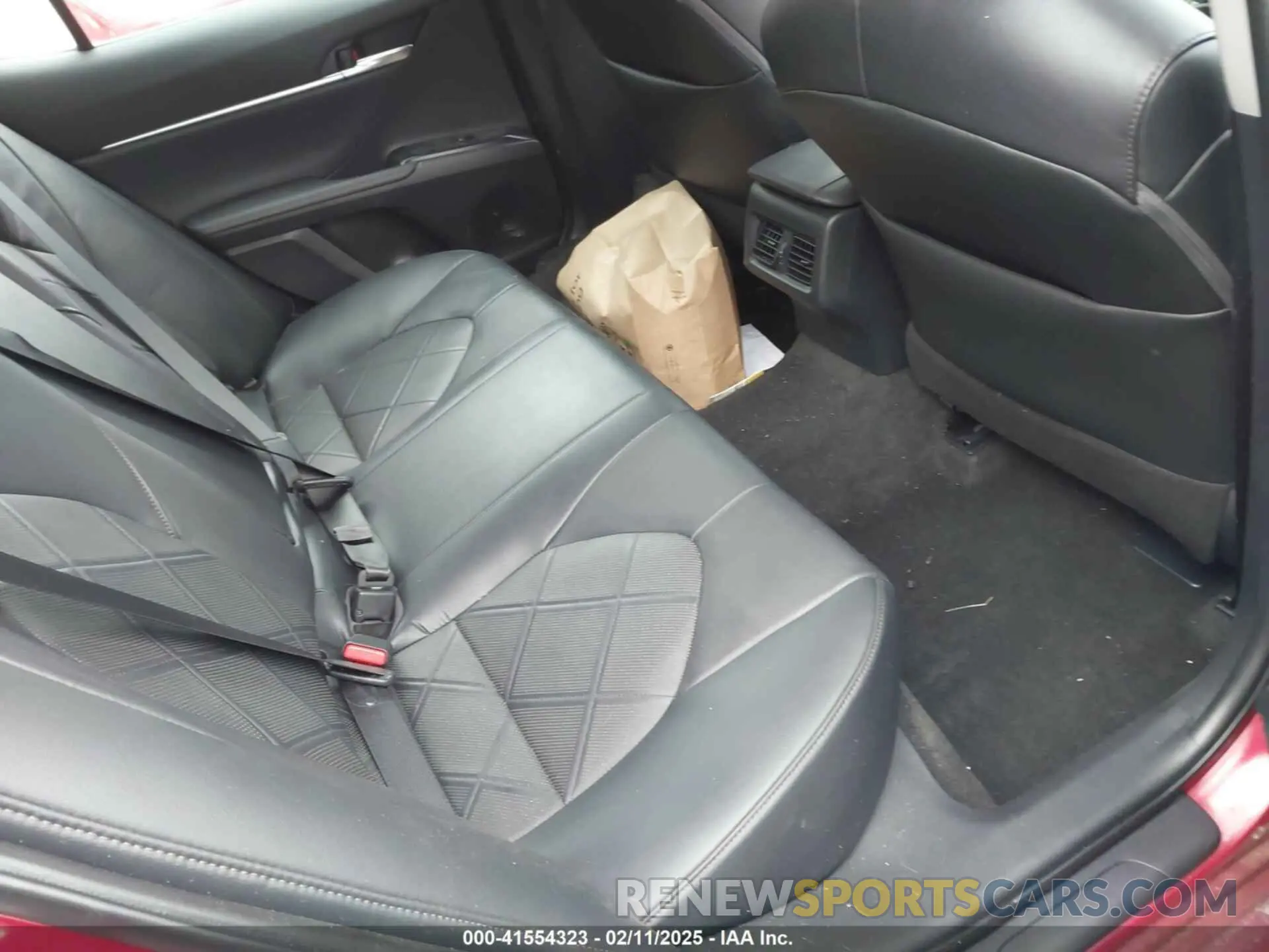 8 fotografías del automóvil dañado 4T1BZ1HK7KU027200 TOYOTA CAMRY 2019