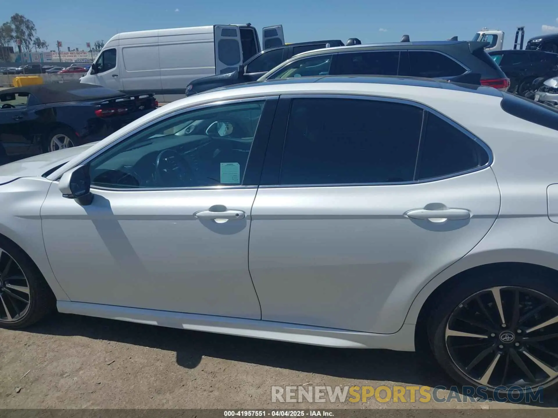 15 fotografías del automóvil dañado 4T1BZ1HK7KU030775 TOYOTA CAMRY 2019