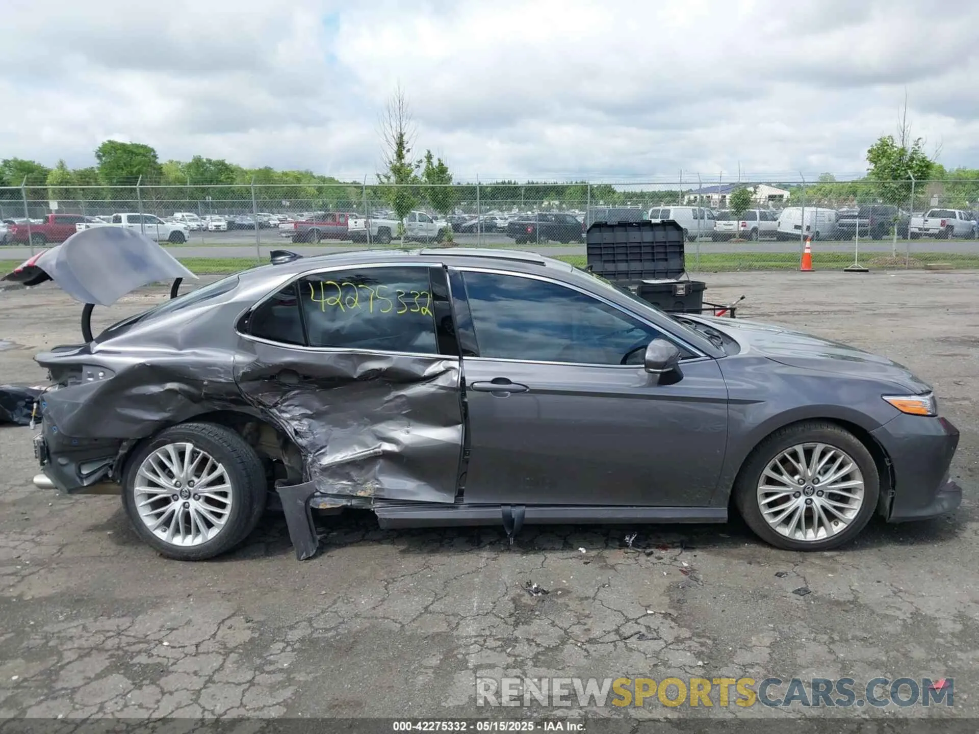 14 fotografías del automóvil dañado 4T1BZ1HK7KU031229 TOYOTA CAMRY 2019