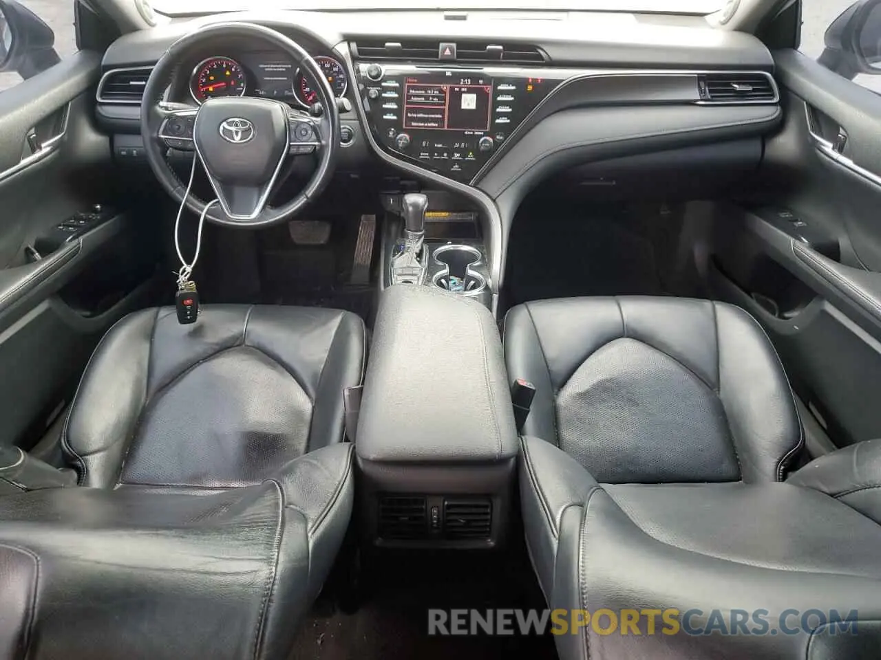 8 fotografías del automóvil dañado 4T1BZ1HK7KU032767 TOYOTA CAMRY 2019