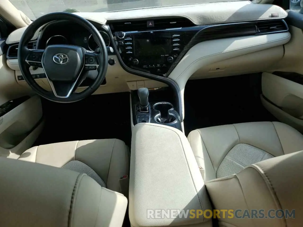 8 fotografías del automóvil dañado 4T1BZ1HK7KU507351 TOYOTA CAMRY 2019