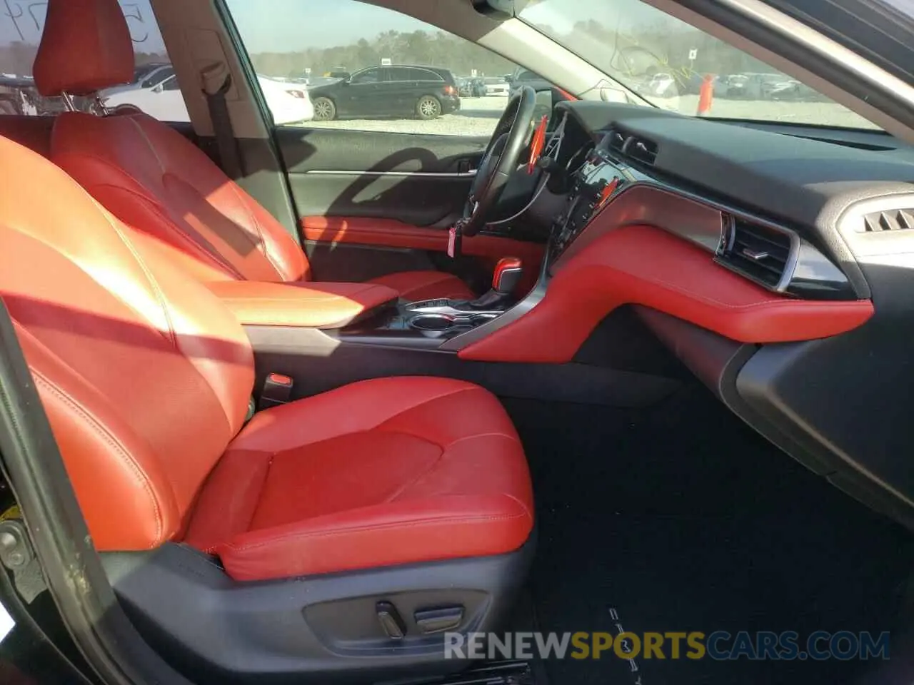 5 fotografías del automóvil dañado 4T1BZ1HK7KU509522 TOYOTA CAMRY 2019