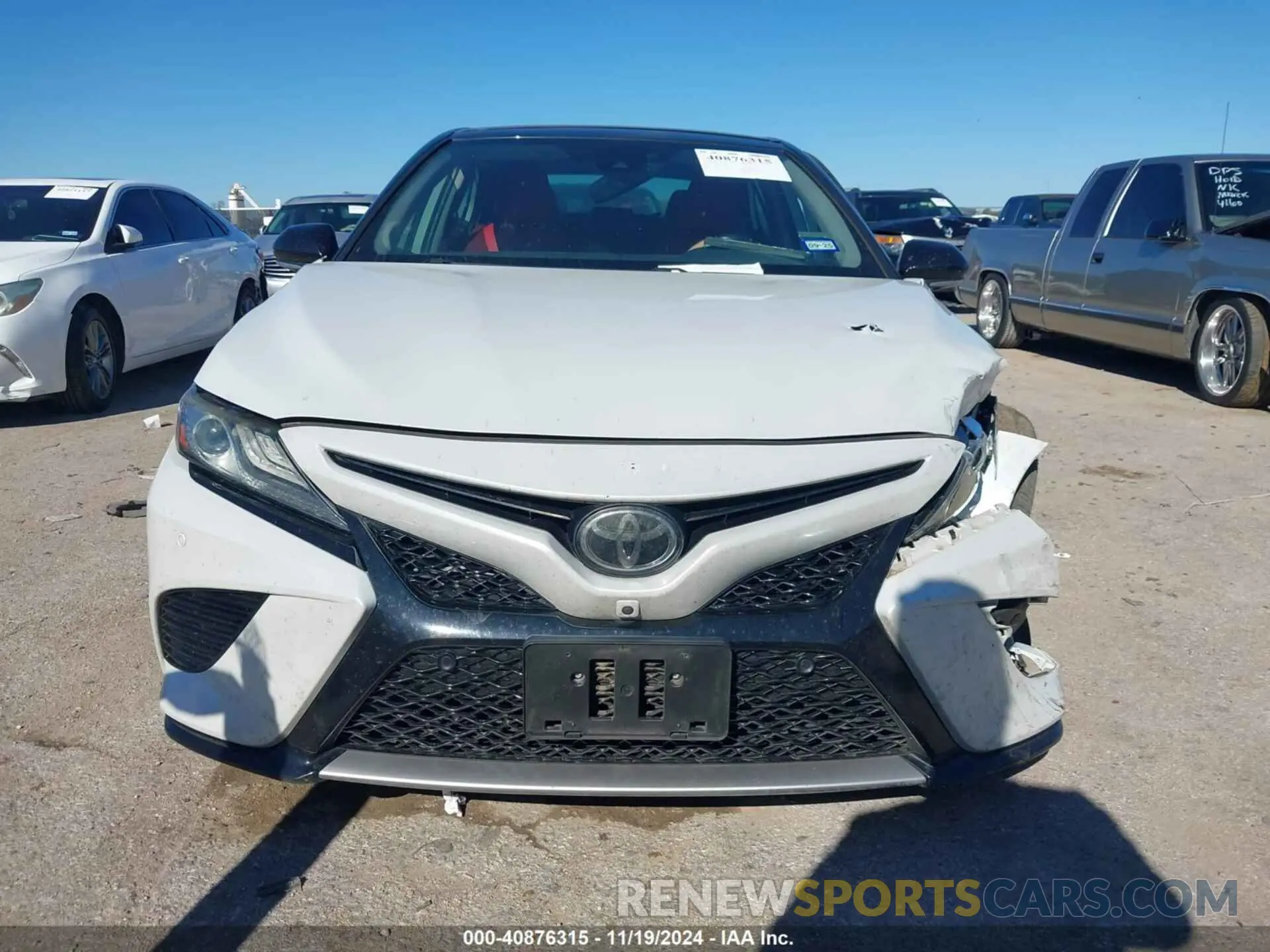 12 fotografías del automóvil dañado 4T1BZ1HK8KU028789 TOYOTA CAMRY 2019