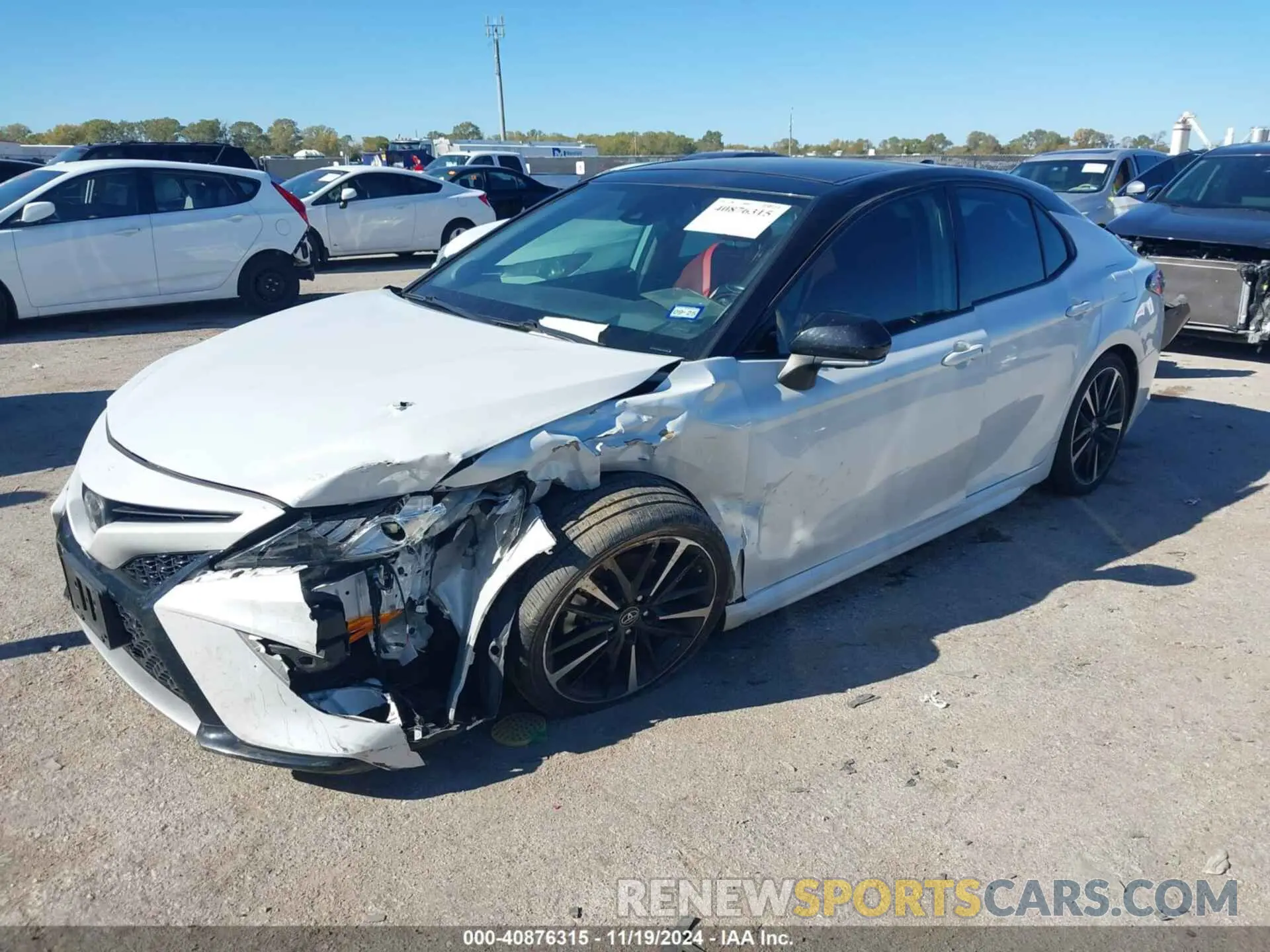2 fotografías del automóvil dañado 4T1BZ1HK8KU028789 TOYOTA CAMRY 2019