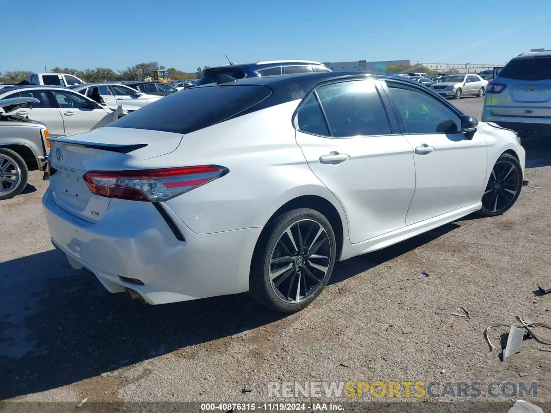 4 fotografías del automóvil dañado 4T1BZ1HK8KU028789 TOYOTA CAMRY 2019