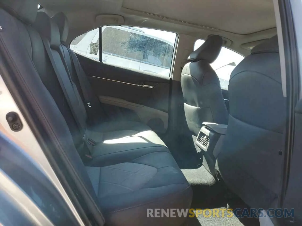 10 fotografías del automóvil dañado 4T1BZ1HK8KU030199 TOYOTA CAMRY 2019