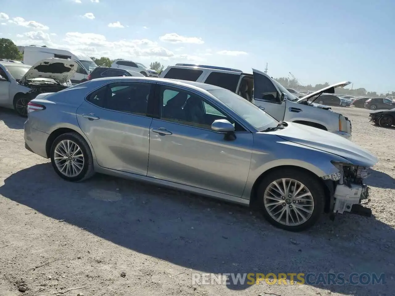4 fotografías del automóvil dañado 4T1BZ1HK8KU030199 TOYOTA CAMRY 2019