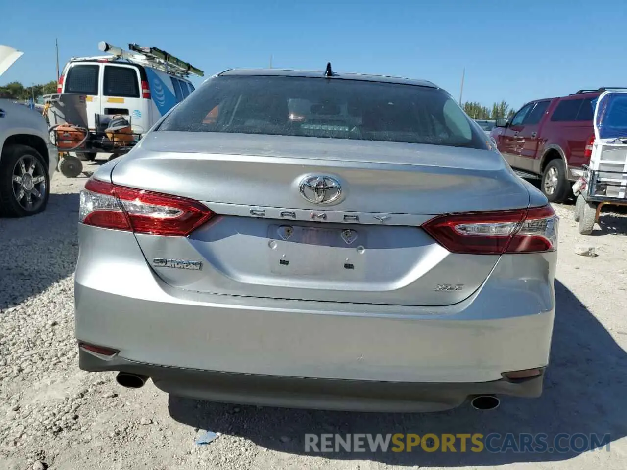 6 fotografías del automóvil dañado 4T1BZ1HK8KU030199 TOYOTA CAMRY 2019