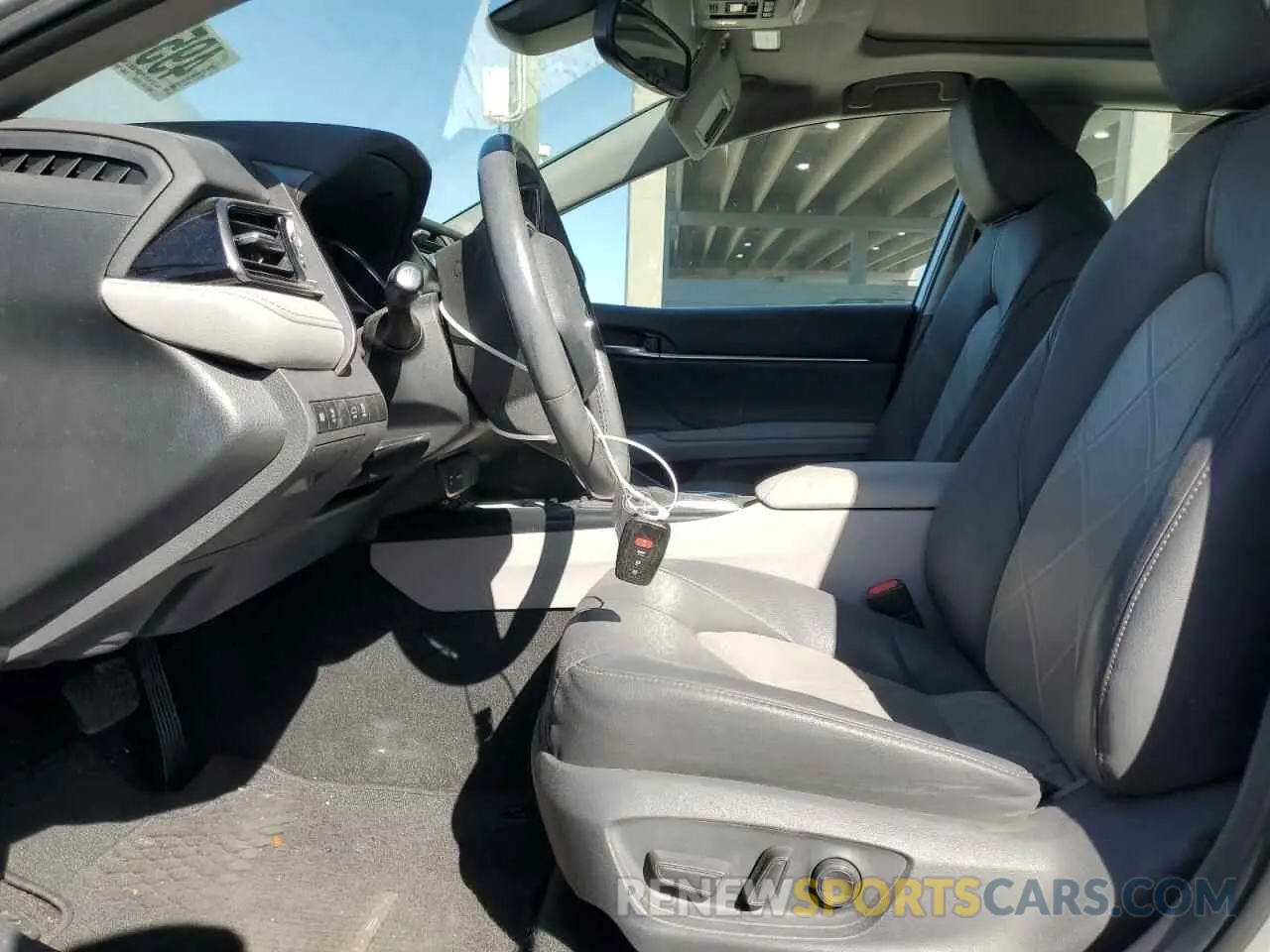 7 fotografías del automóvil dañado 4T1BZ1HK8KU030199 TOYOTA CAMRY 2019