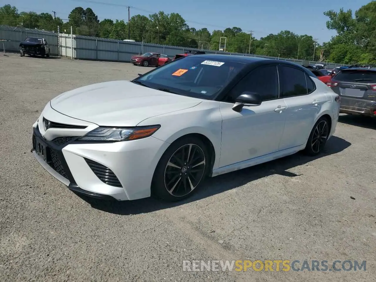 1 fotografías del automóvil dañado 4T1BZ1HK8KU032275 TOYOTA CAMRY 2019