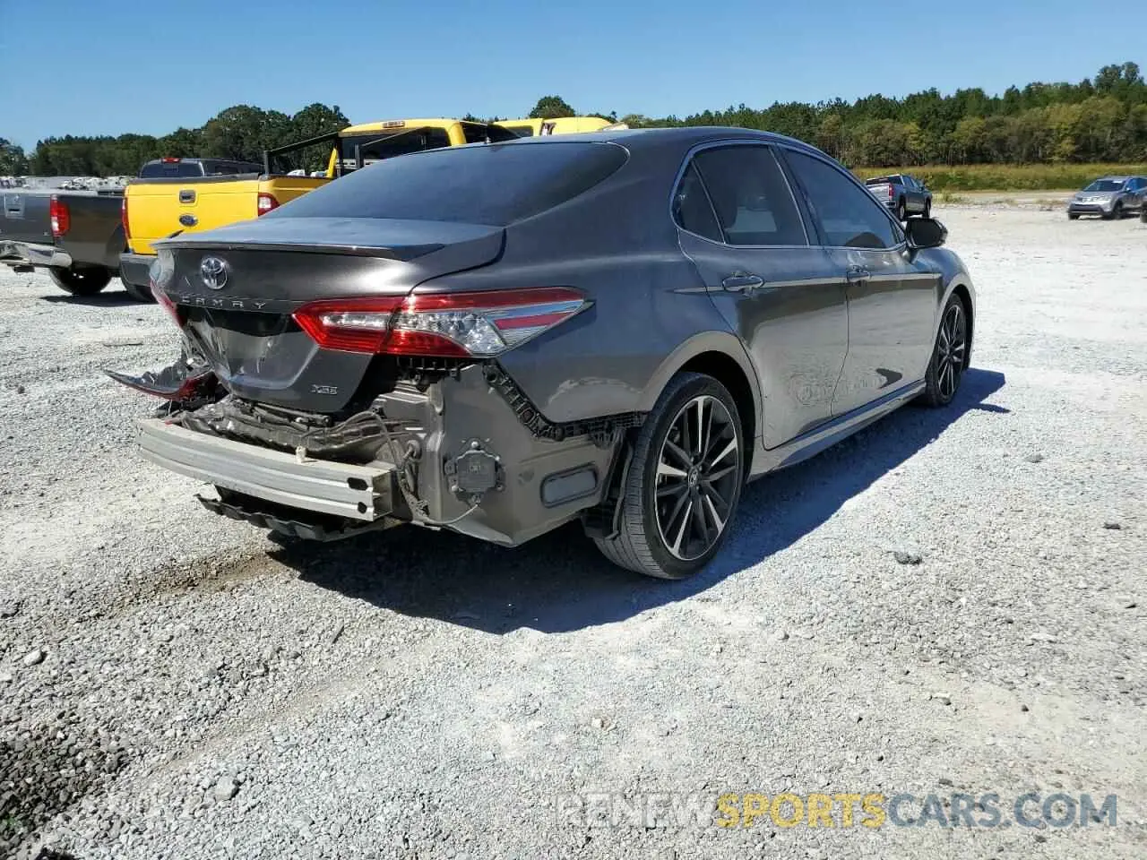 4 fotografías del automóvil dañado 4T1BZ1HK9KU023696 TOYOTA CAMRY 2019