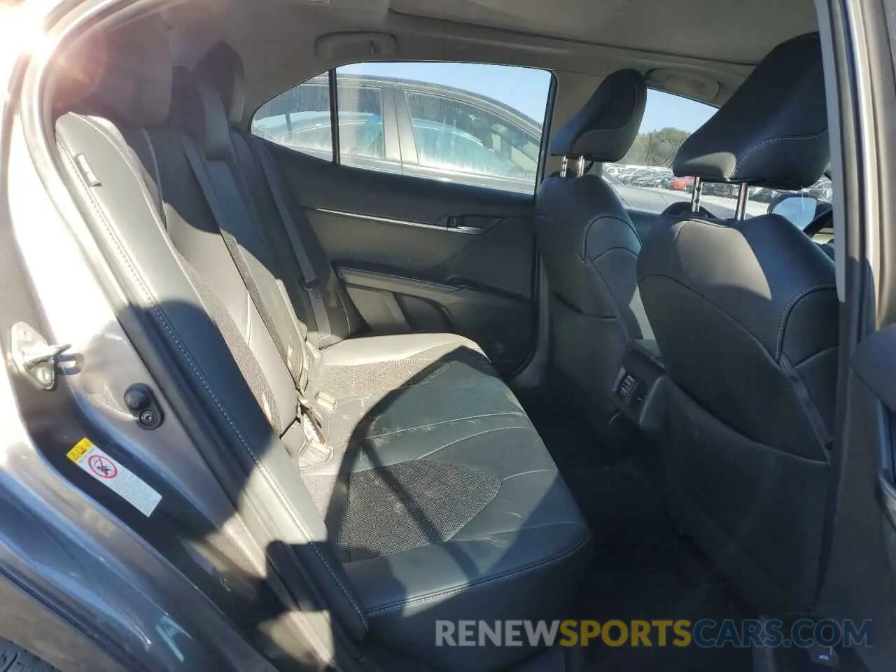 6 fotografías del automóvil dañado 4T1BZ1HK9KU023696 TOYOTA CAMRY 2019