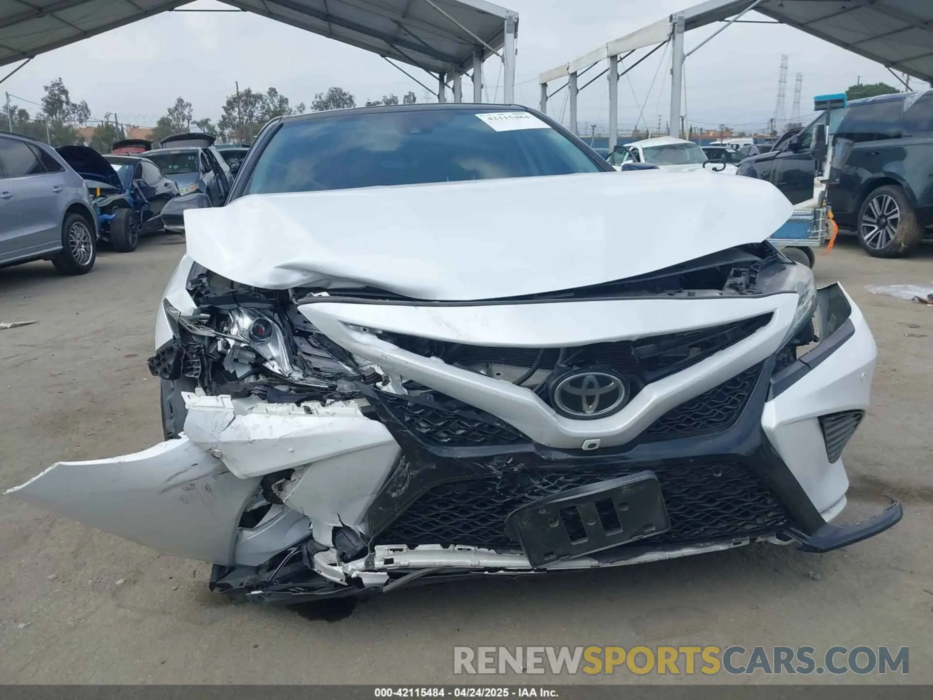 12 fotografías del automóvil dañado 4T1BZ1HK9KU025108 TOYOTA CAMRY 2019