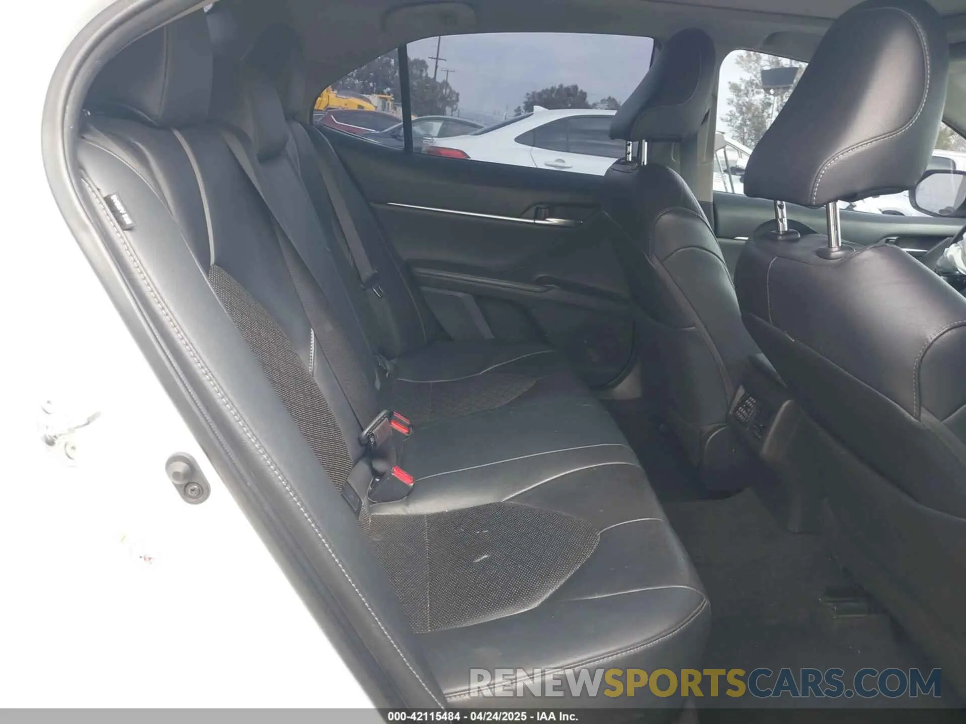 8 fotografías del automóvil dañado 4T1BZ1HK9KU025108 TOYOTA CAMRY 2019