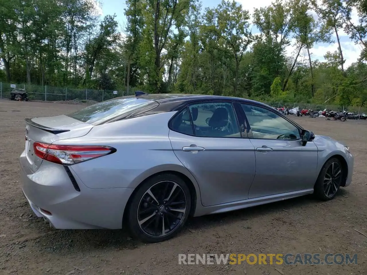 3 fotografías del automóvil dañado 4T1BZ1HK9KU031149 TOYOTA CAMRY 2019