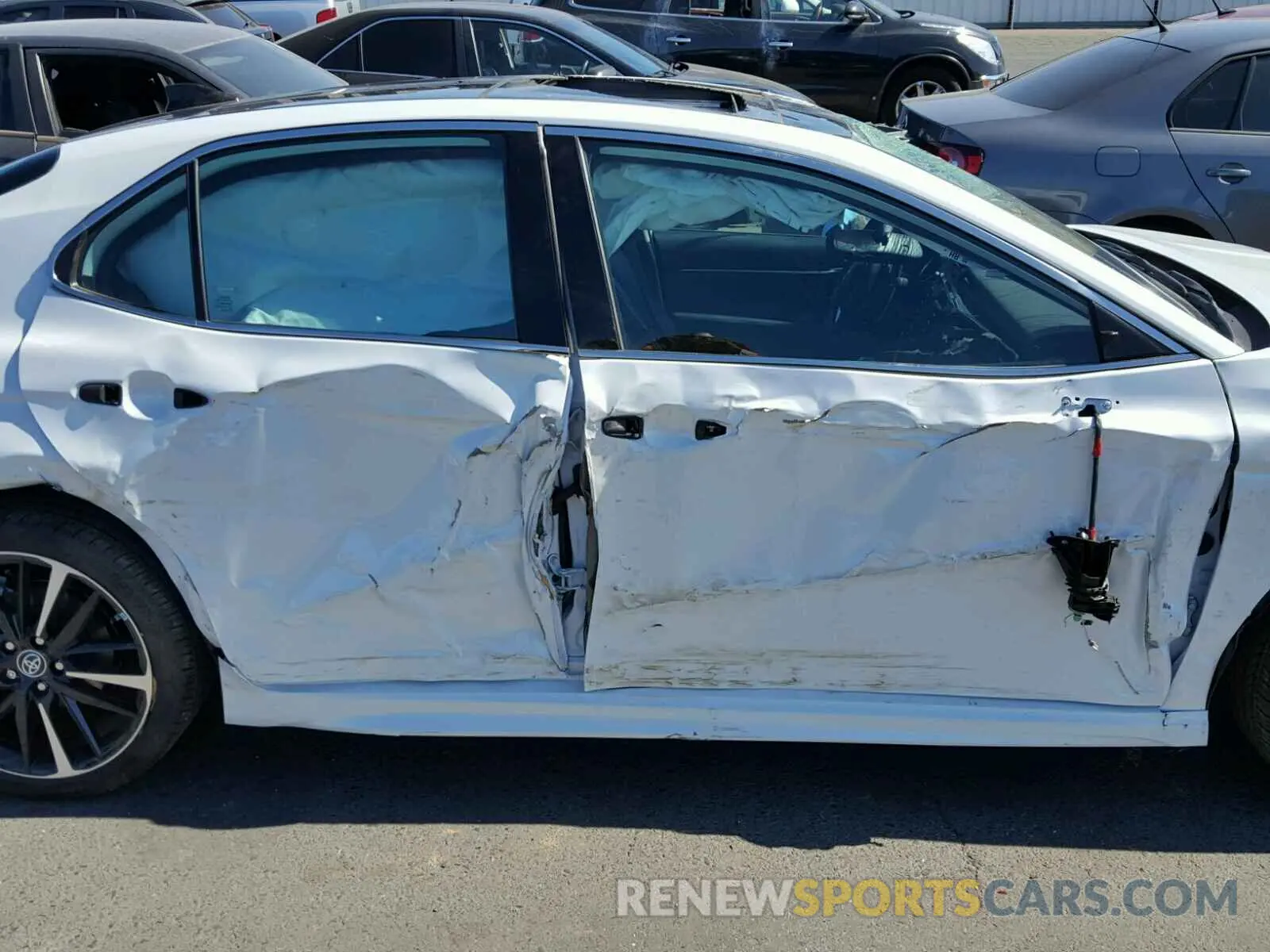 9 fotografías del automóvil dañado 4T1BZ1HK9KU507044 TOYOTA CAMRY 2019