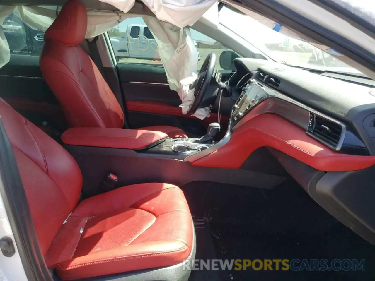 5 fotografías del automóvil dañado 4T1BZ1HK9KU508291 TOYOTA CAMRY 2019