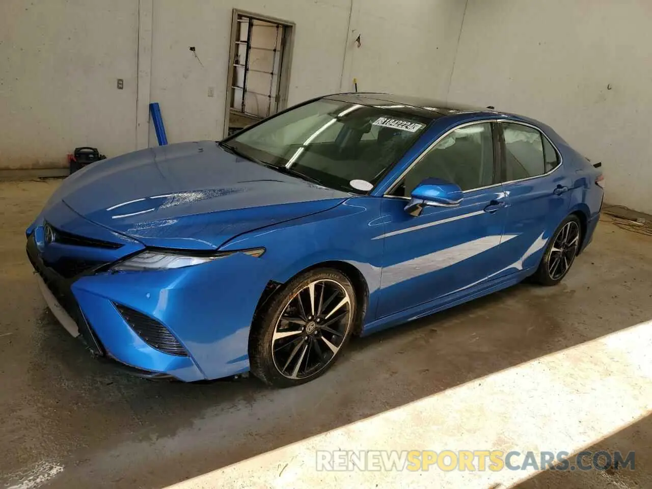 1 fotografías del automóvil dañado 4T1BZ1HKXKU021827 TOYOTA CAMRY 2019