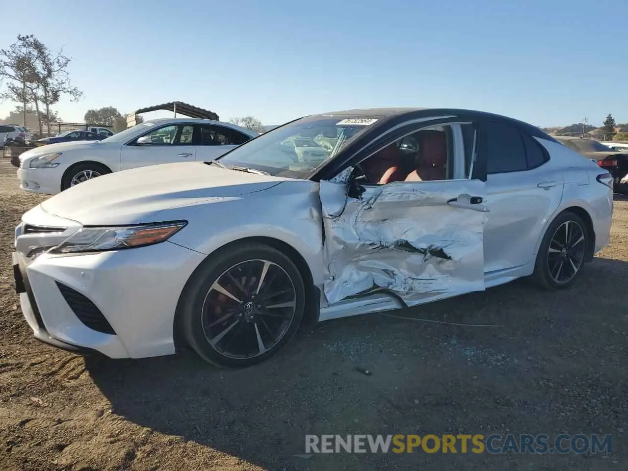 1 fotografías del automóvil dañado 4T1BZ1HKXKU024503 TOYOTA CAMRY 2019