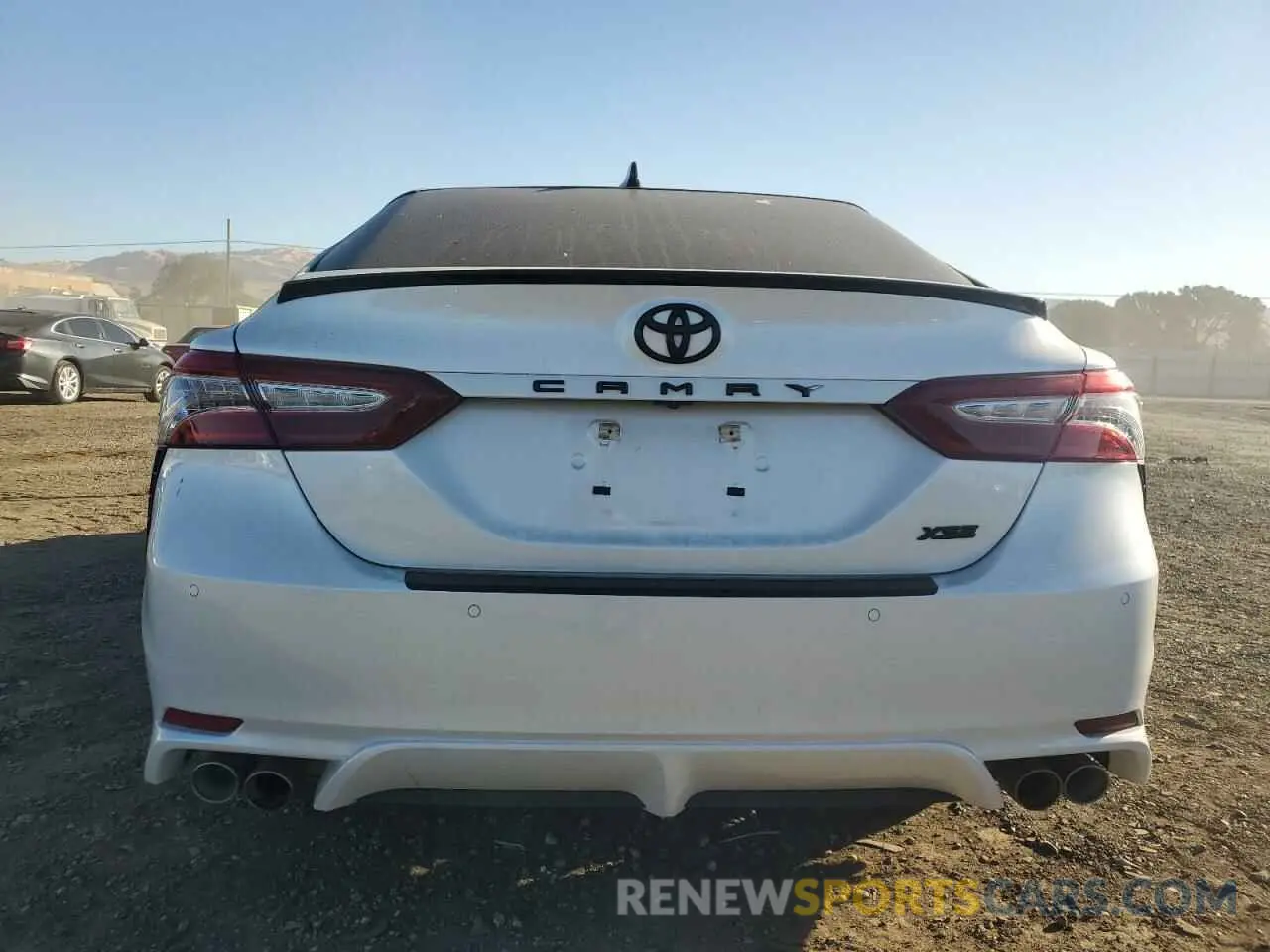 6 fotografías del automóvil dañado 4T1BZ1HKXKU024503 TOYOTA CAMRY 2019