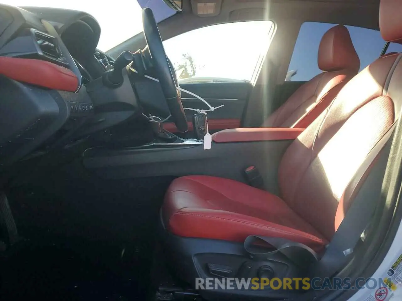 7 fotografías del automóvil dañado 4T1BZ1HKXKU024503 TOYOTA CAMRY 2019