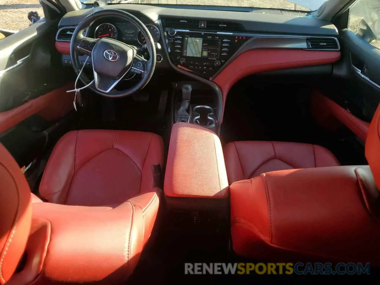 8 fotografías del automóvil dañado 4T1BZ1HKXKU024503 TOYOTA CAMRY 2019