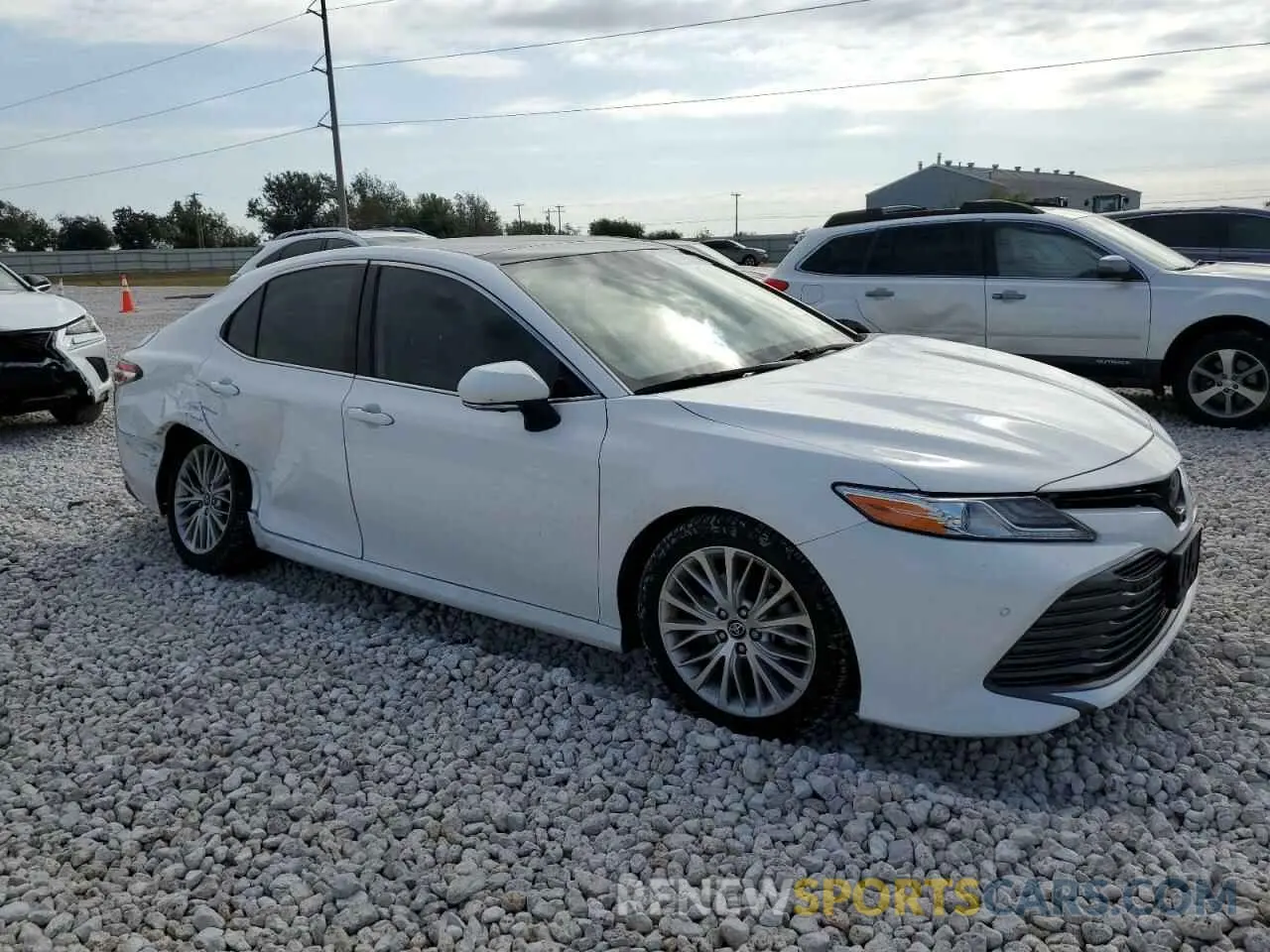 4 fotografías del automóvil dañado 4T1BZ1HKXKU507778 TOYOTA CAMRY 2019