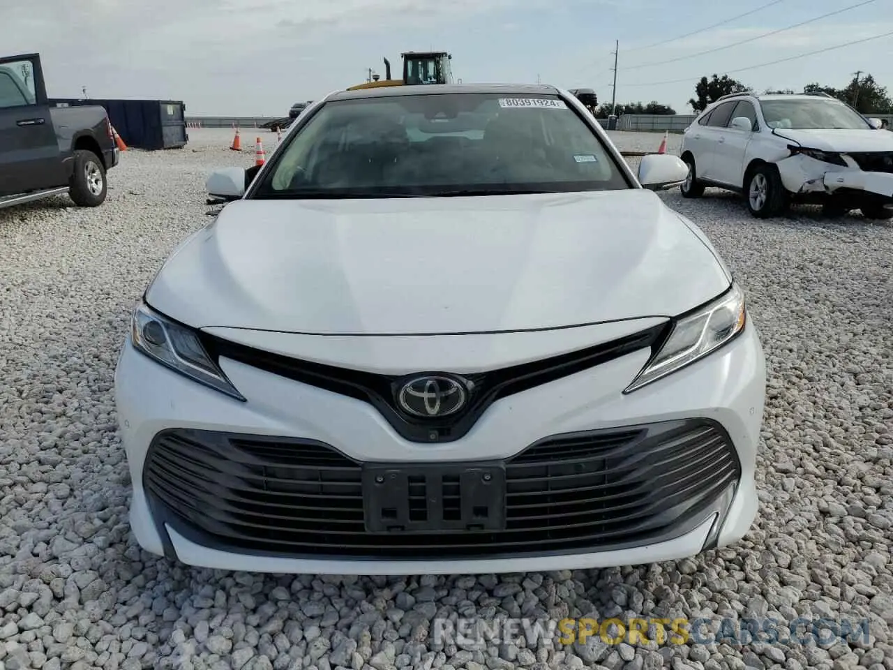 5 fotografías del automóvil dañado 4T1BZ1HKXKU507778 TOYOTA CAMRY 2019