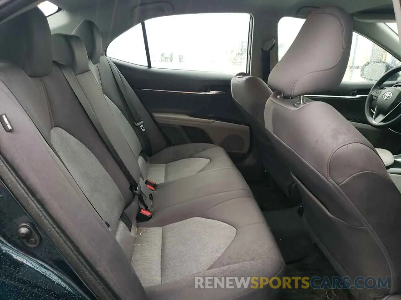 10 fotografías del automóvil dañado 4T1A11AK3LU970358 TOYOTA CAMRY 2020