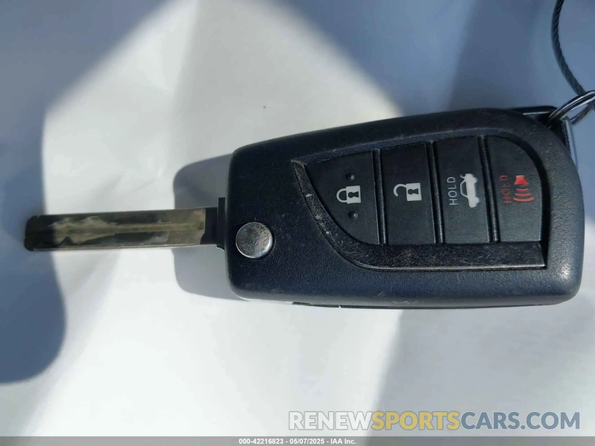 11 fotografías del automóvil dañado 4T1A11AKXLU882570 TOYOTA CAMRY 2020