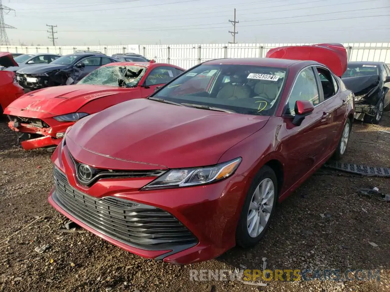 2 fotografías del automóvil dañado 4T1C11AK0LU333081 TOYOTA CAMRY 2020