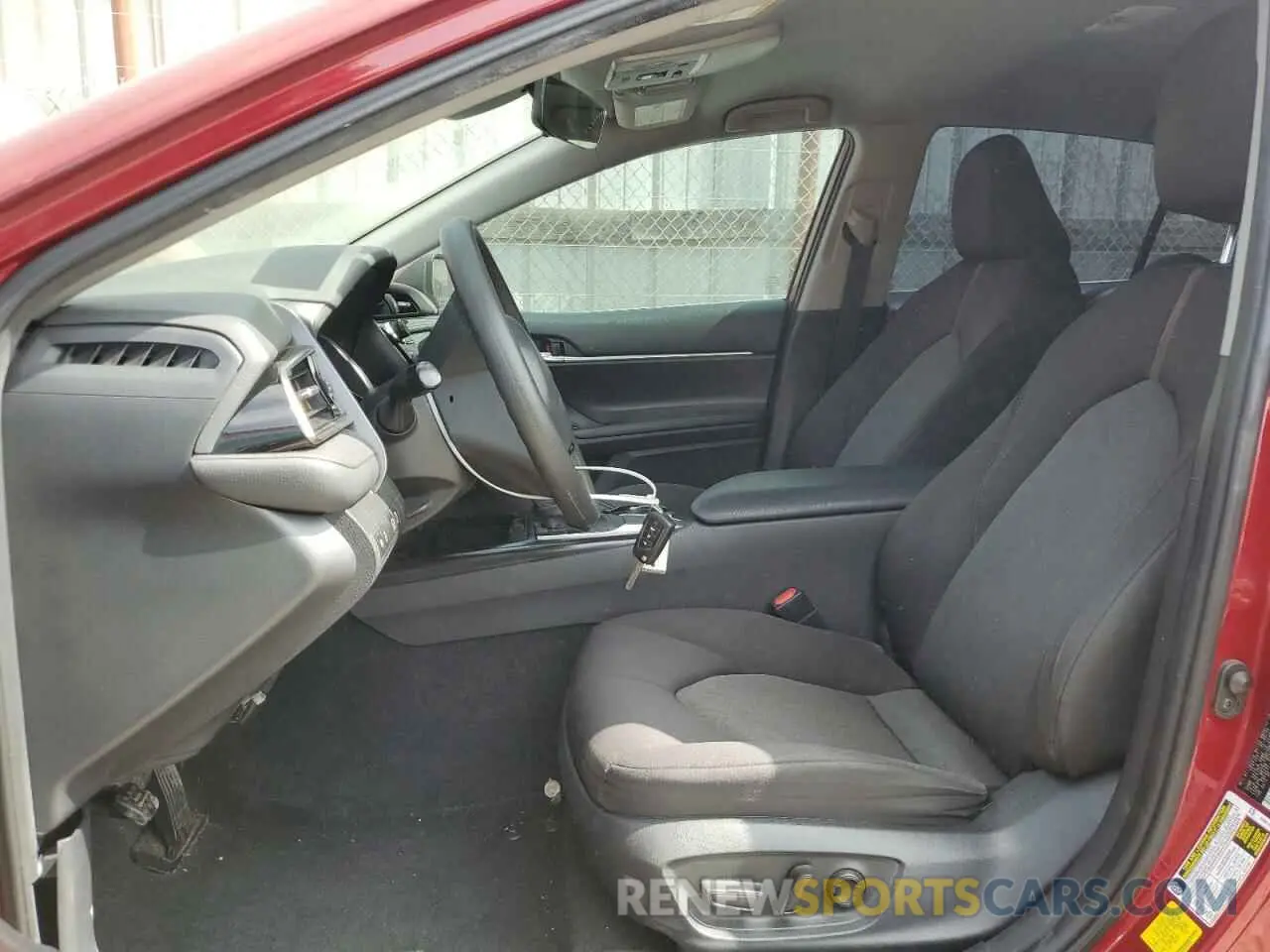 7 fotografías del automóvil dañado 4T1C11AK0LU373418 TOYOTA CAMRY 2020